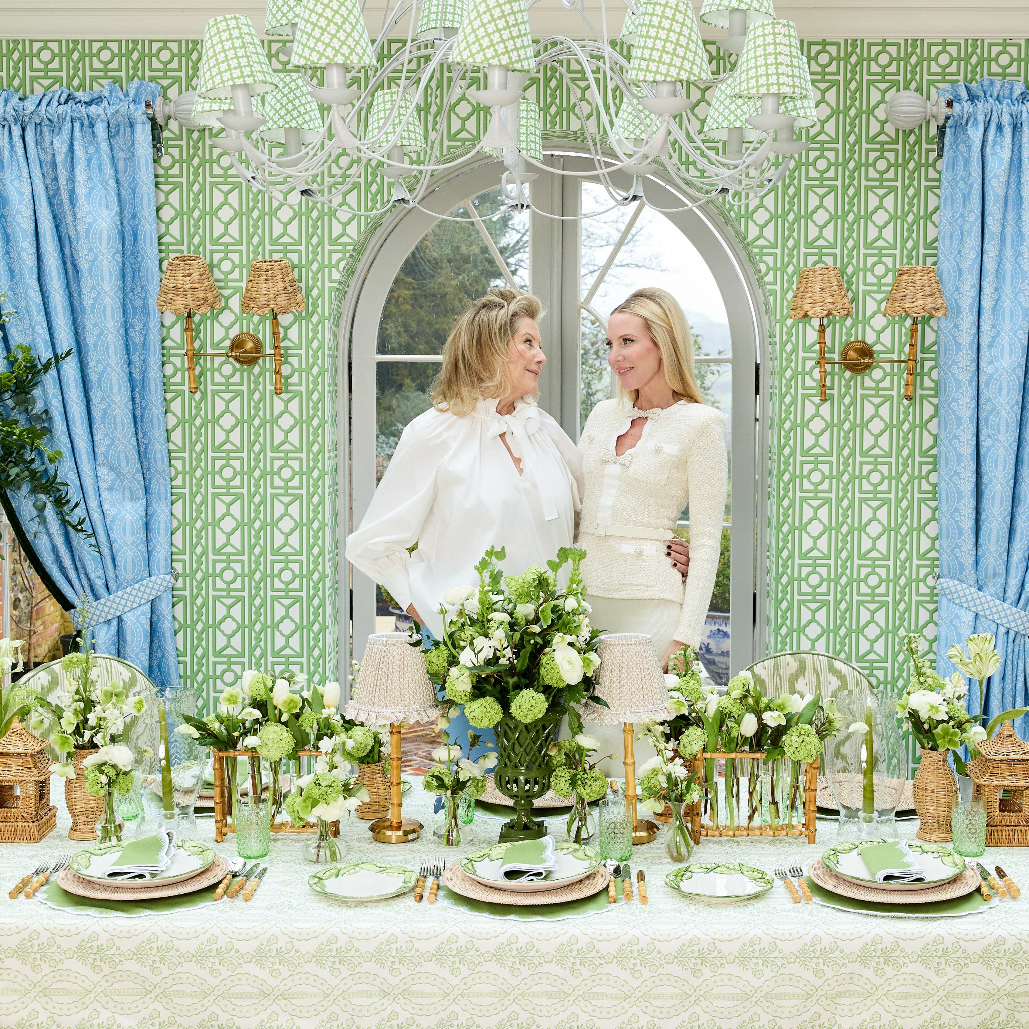 Artfully Curated Tablescapes for Enchanting Dining