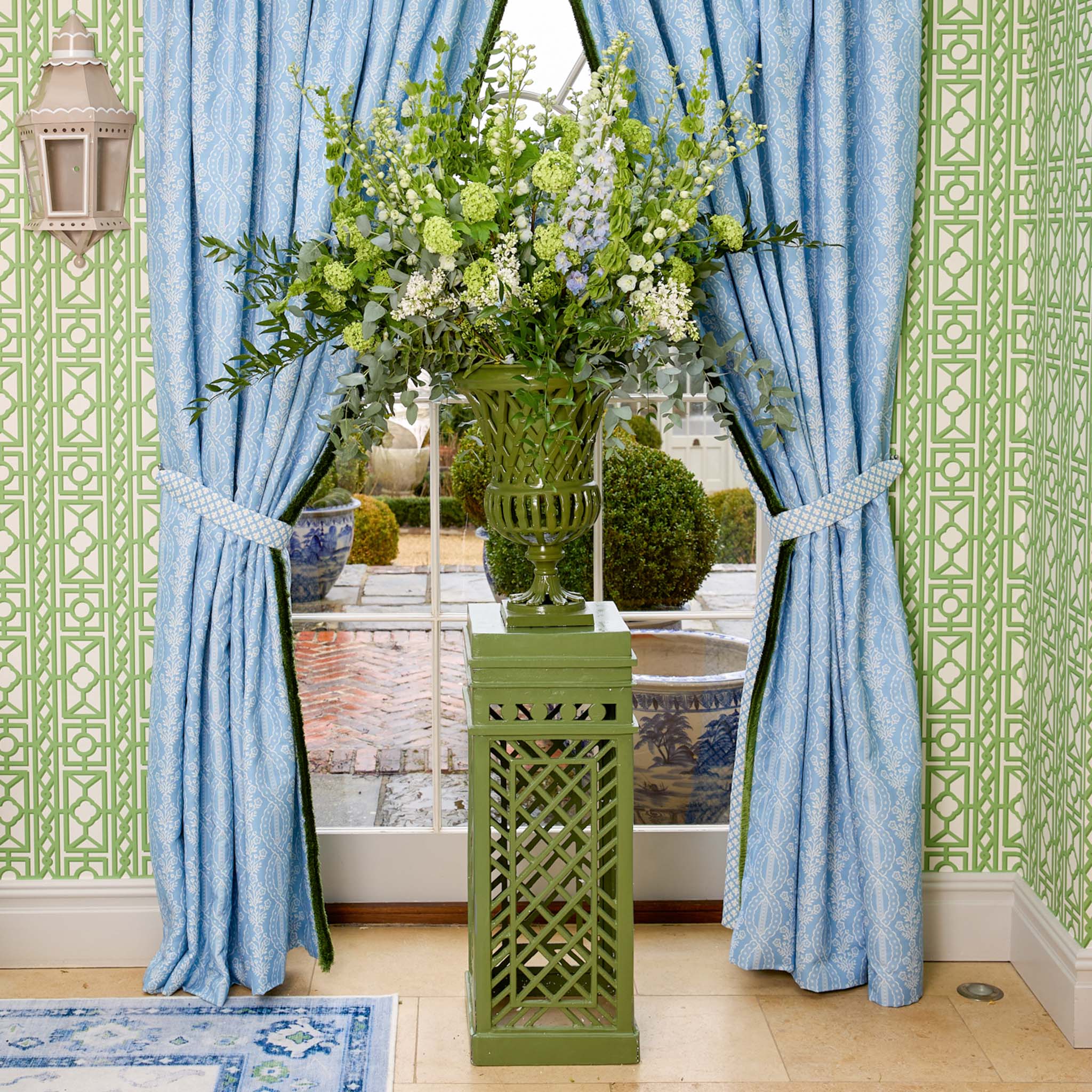 Adelaide Green Lattice Urn - Image 5