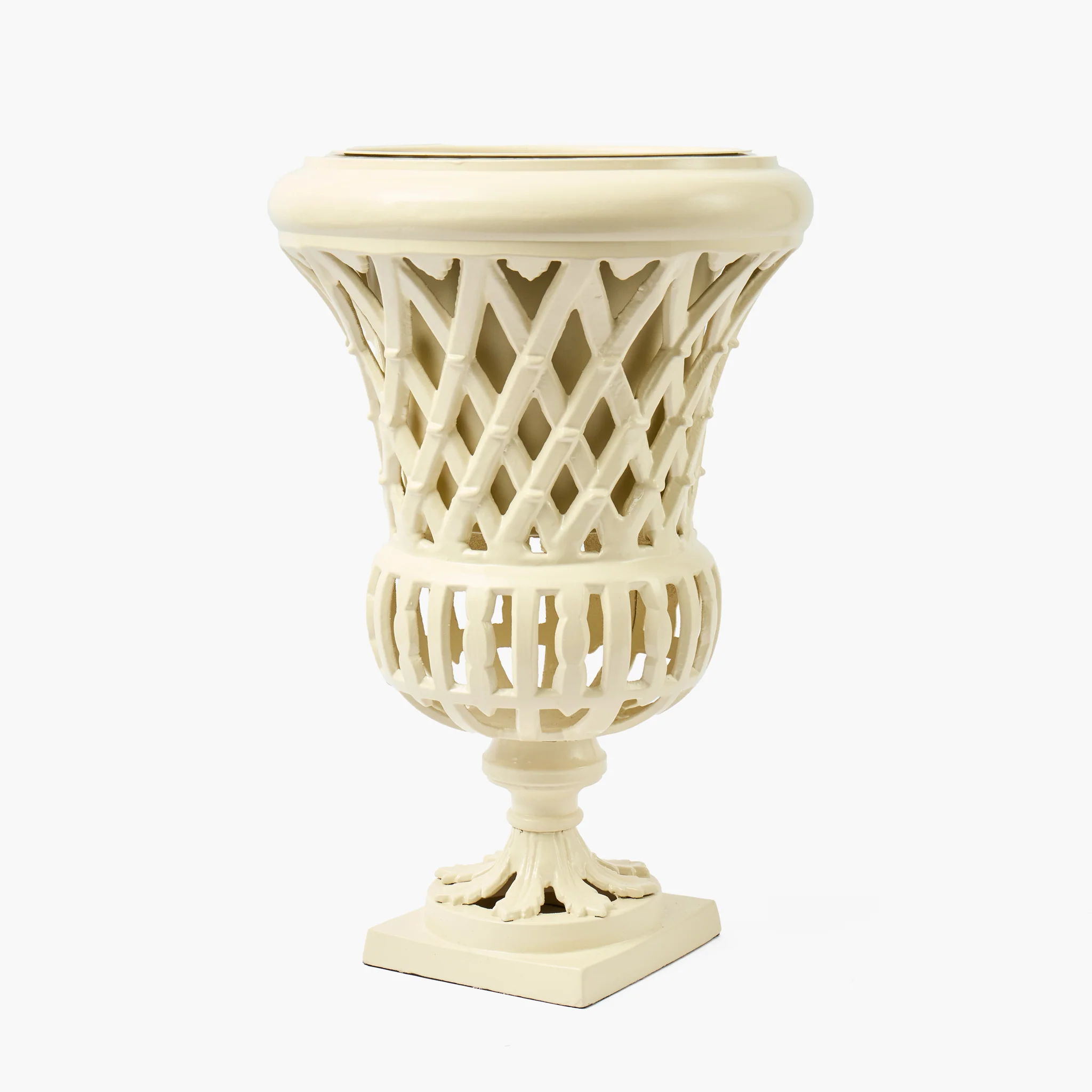 Adelaide Putty Lattice Urn - Image 5