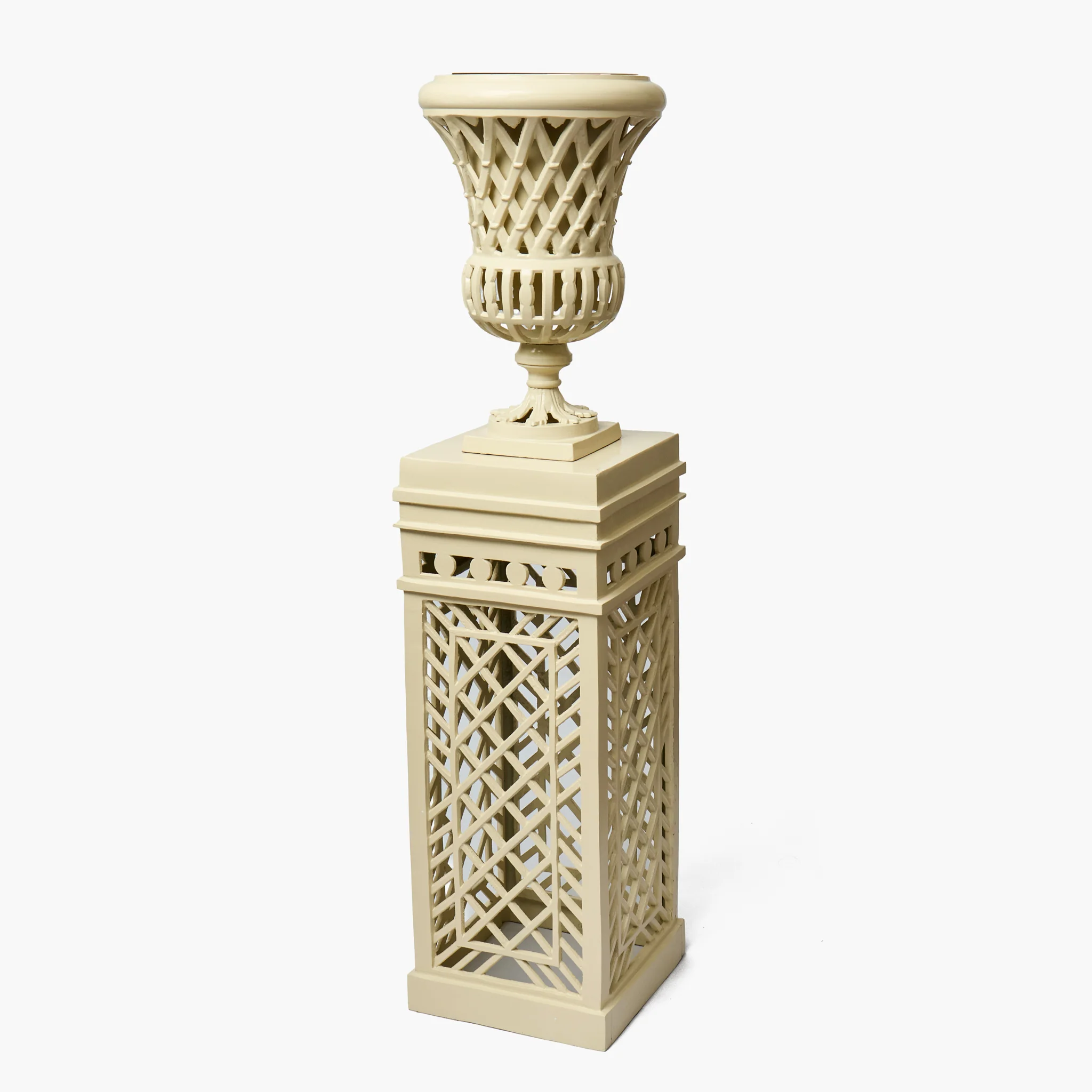 Adelaide Putty Lattice Urn & Pedestal - Image 7