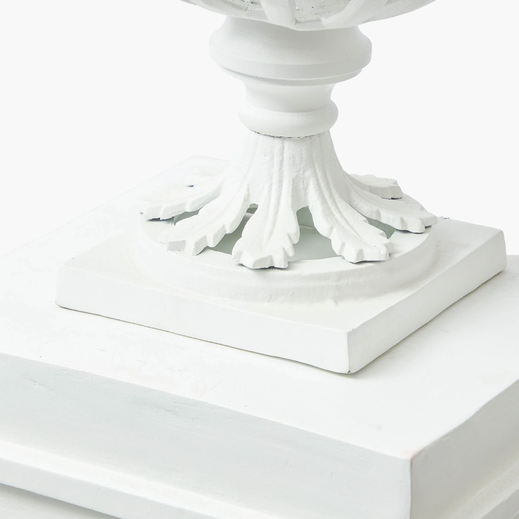 Adelaide White Lattice Urn & Pedestal - Image 5