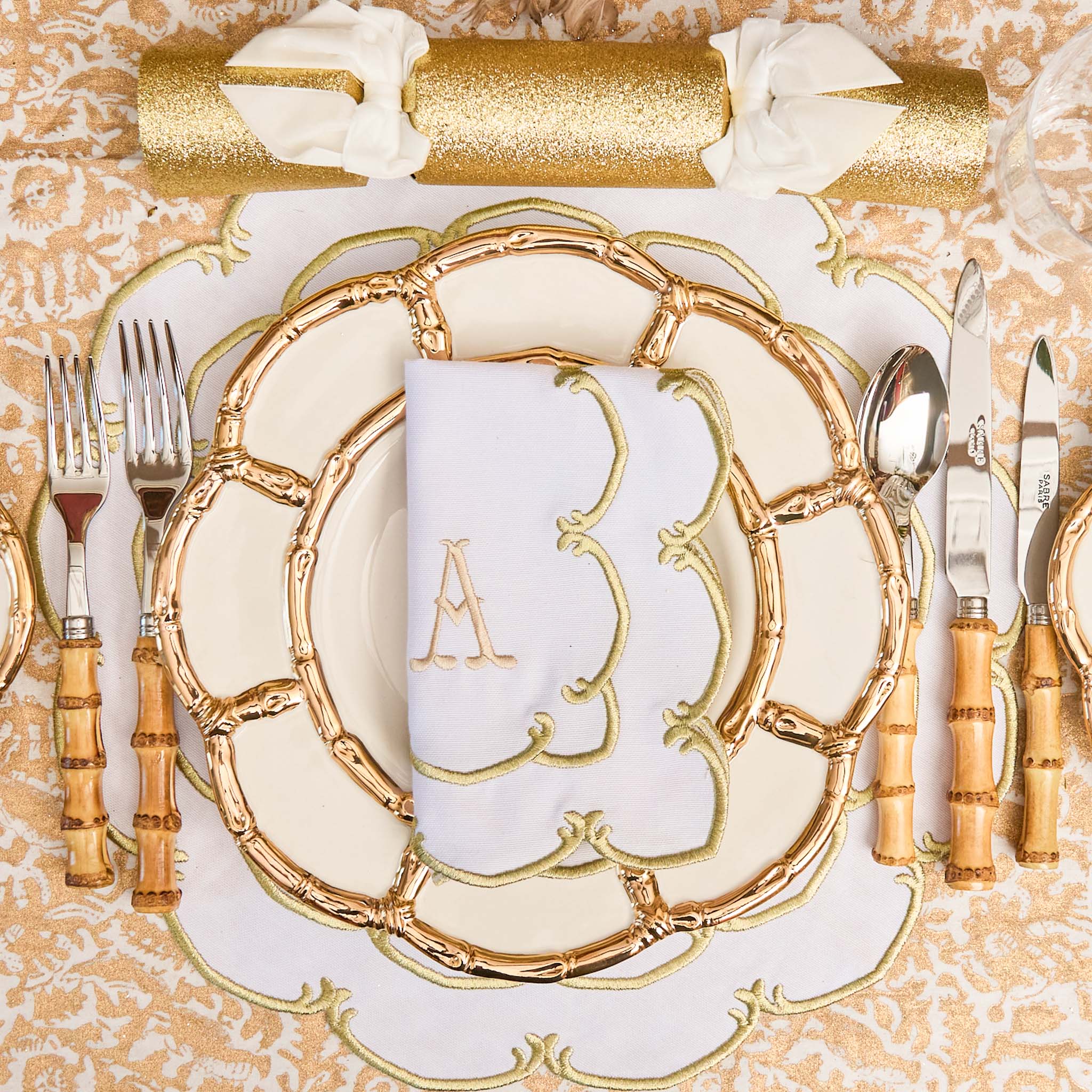White & Gold Amanda Napkins (Set of 4) - Image 8