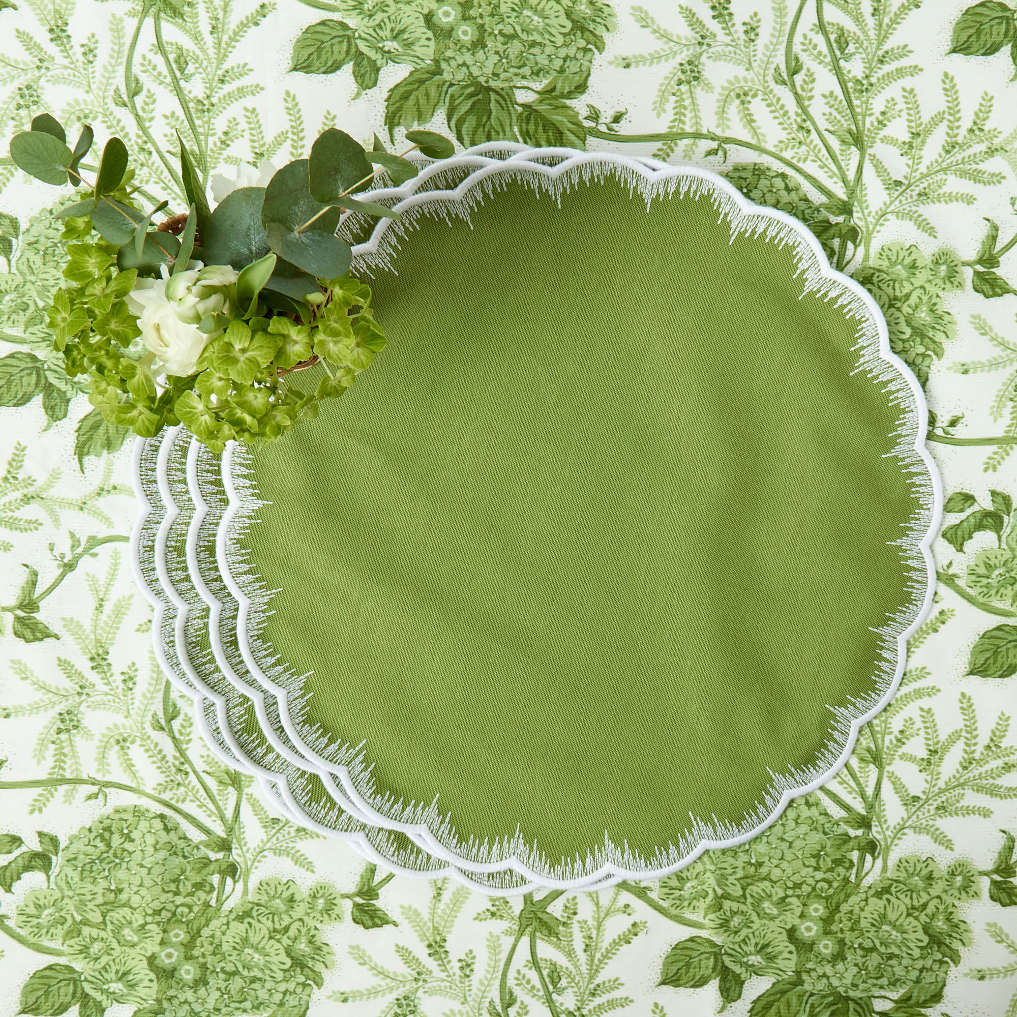Apple Green Isabella Round Placemats (Set of 4) - Image 7