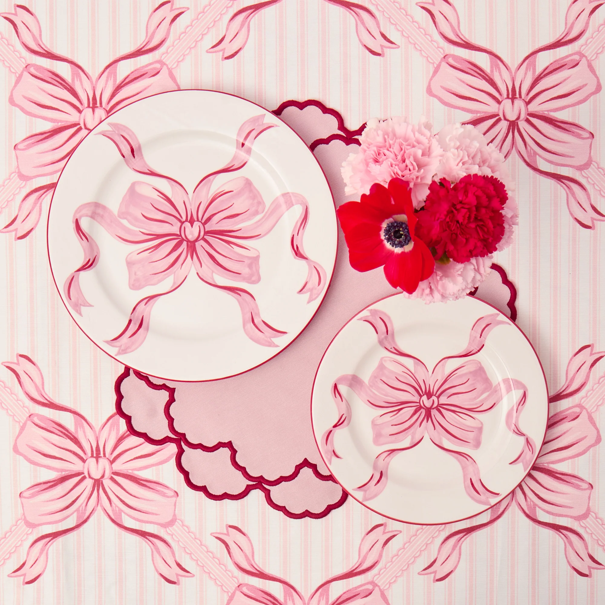 Audrey Pink & Red Bow Dinner Plate - Image 4
