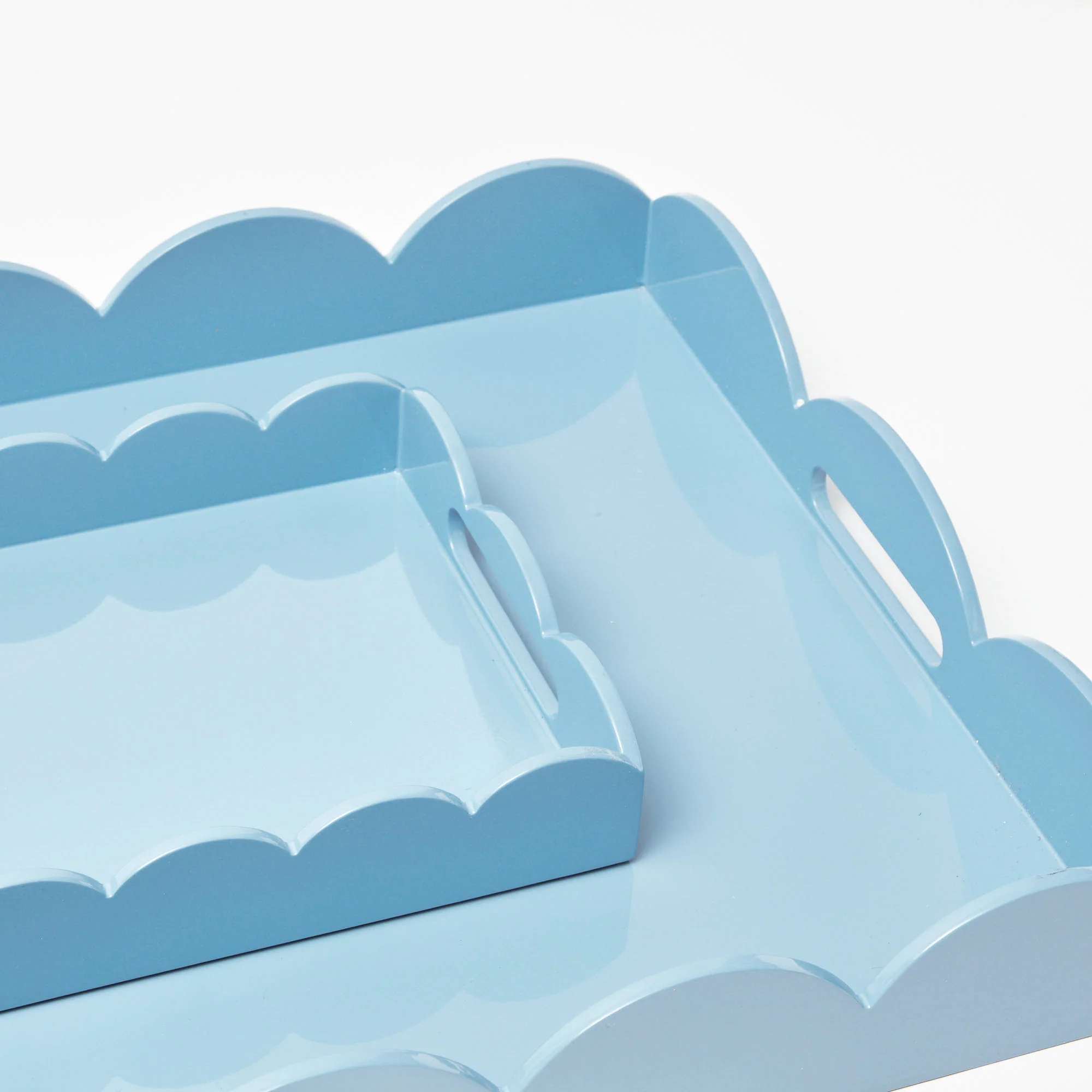 Blue Lacquer Scalloped Tray - Image 6