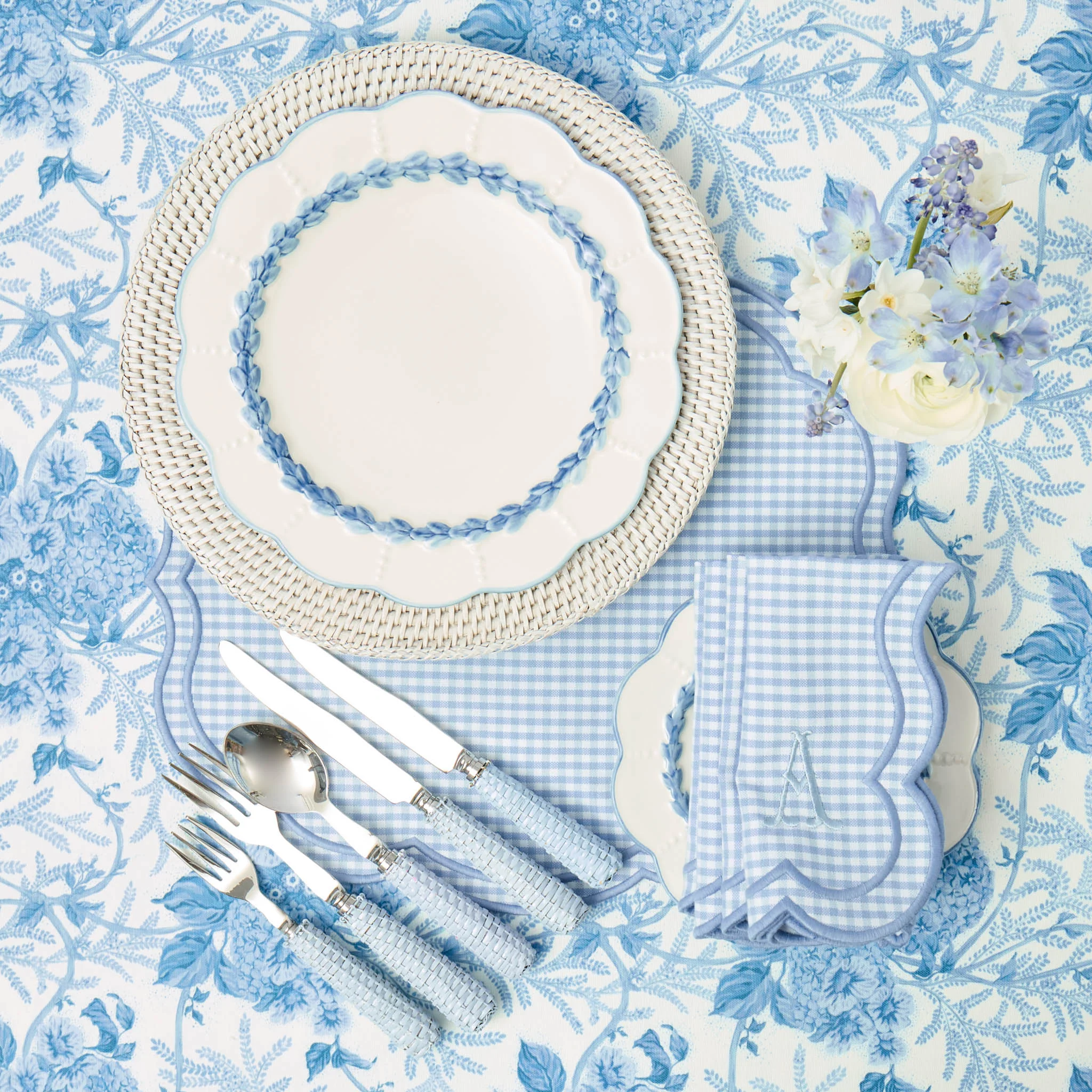 Blue Laurel Dinner Plates (Set of 4) - Image 4