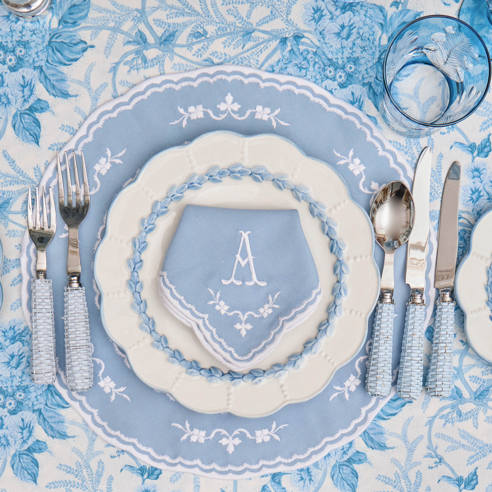 Blue Laurel Starter Plate - Image 8
