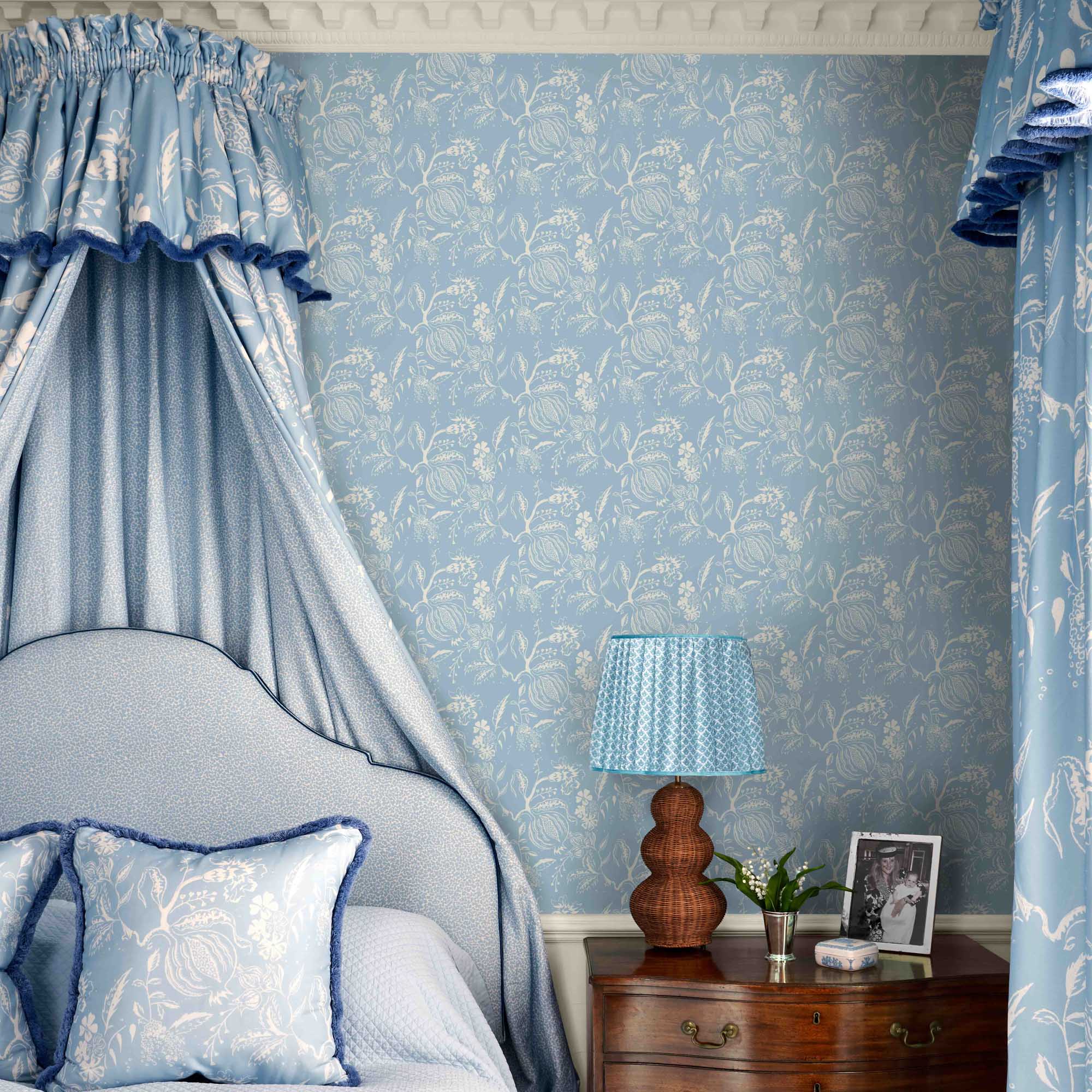 Soft Blue Lotus Lampshade (40cm) - Image 7
