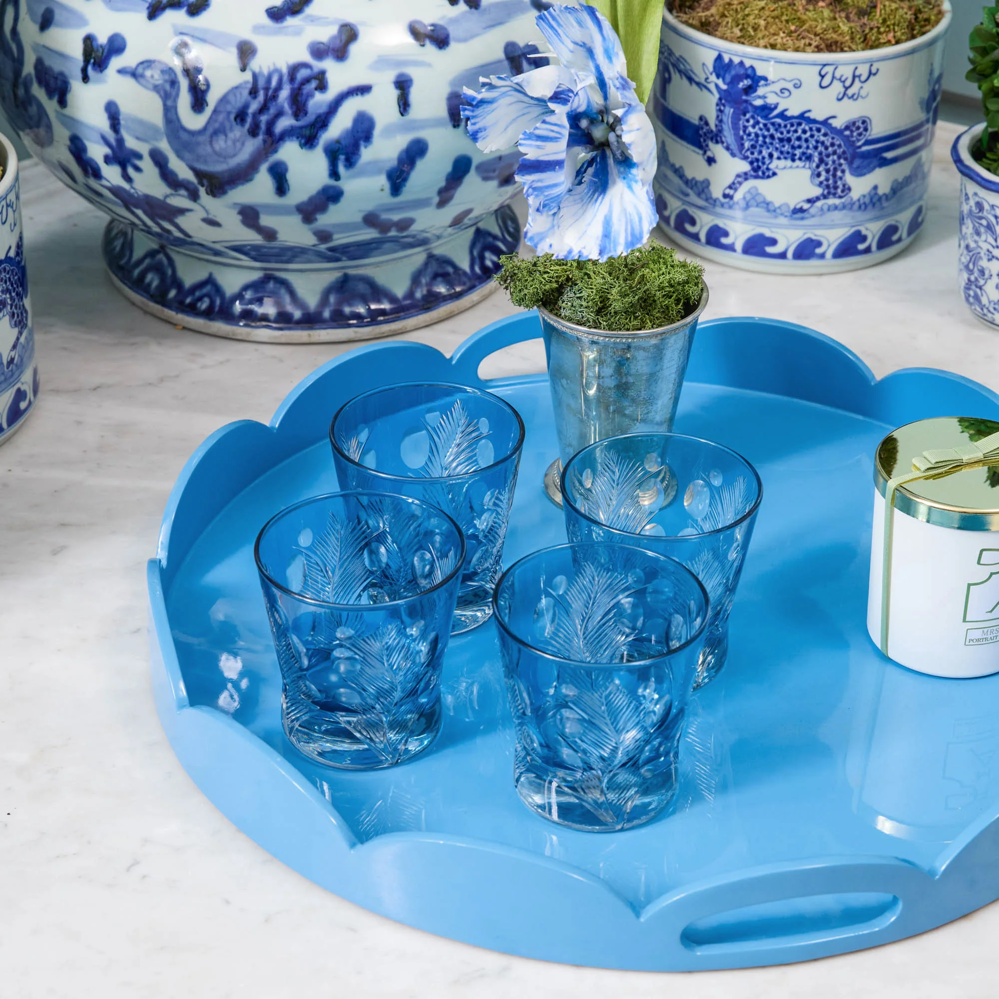 Blue Scalloped Lacquer Round Tray - Image 2