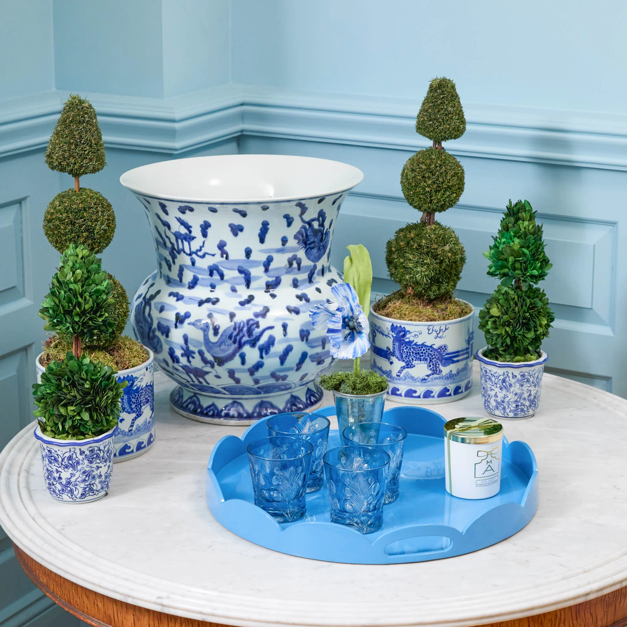 Blue Scalloped Lacquer Round Tray - Image 5