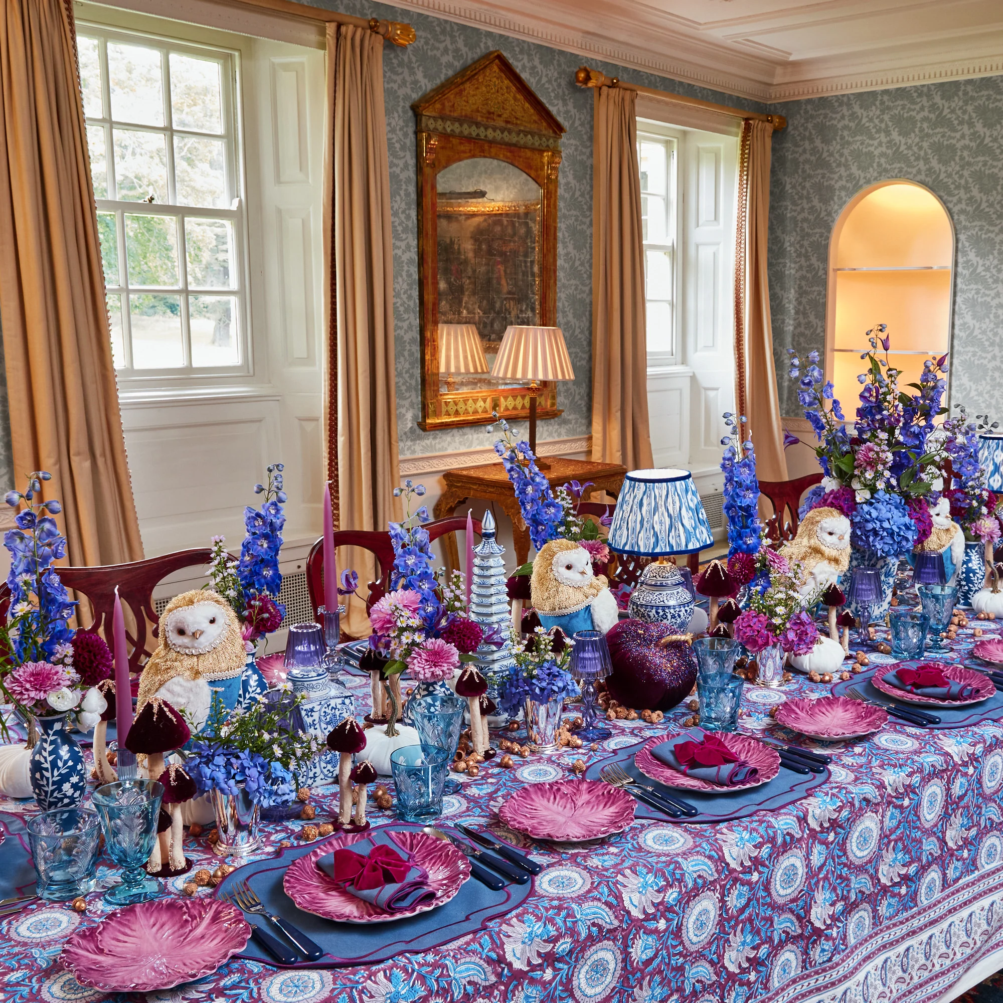 Chinoiserie Rechargeable Lamp with Cobalt Ikat Shade (22cm) - Image 9