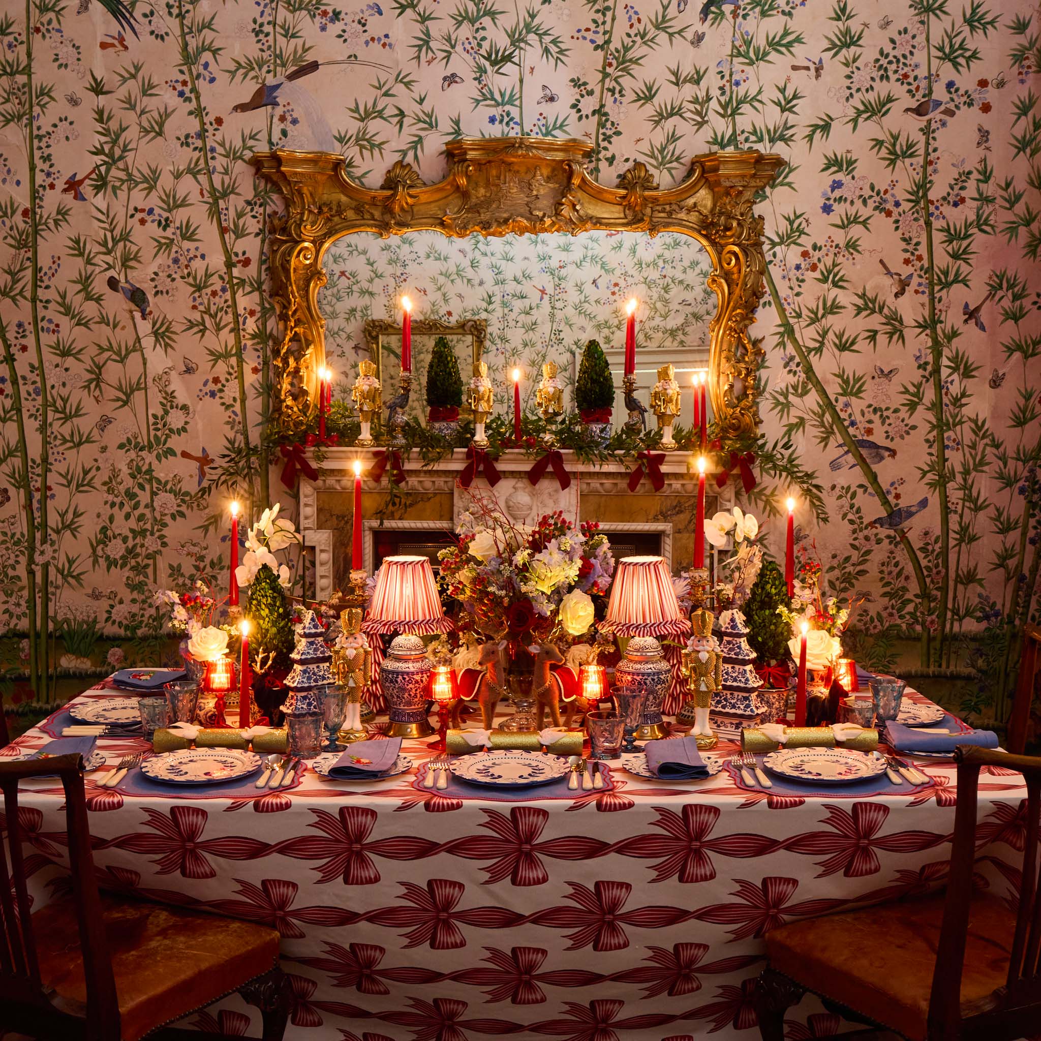 Red Bow Candycane Tablecloth - Image 7