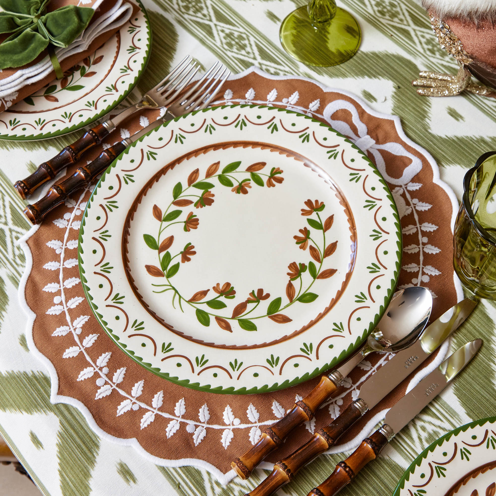 Chocolate Josephine Dinner Plate - Image 11