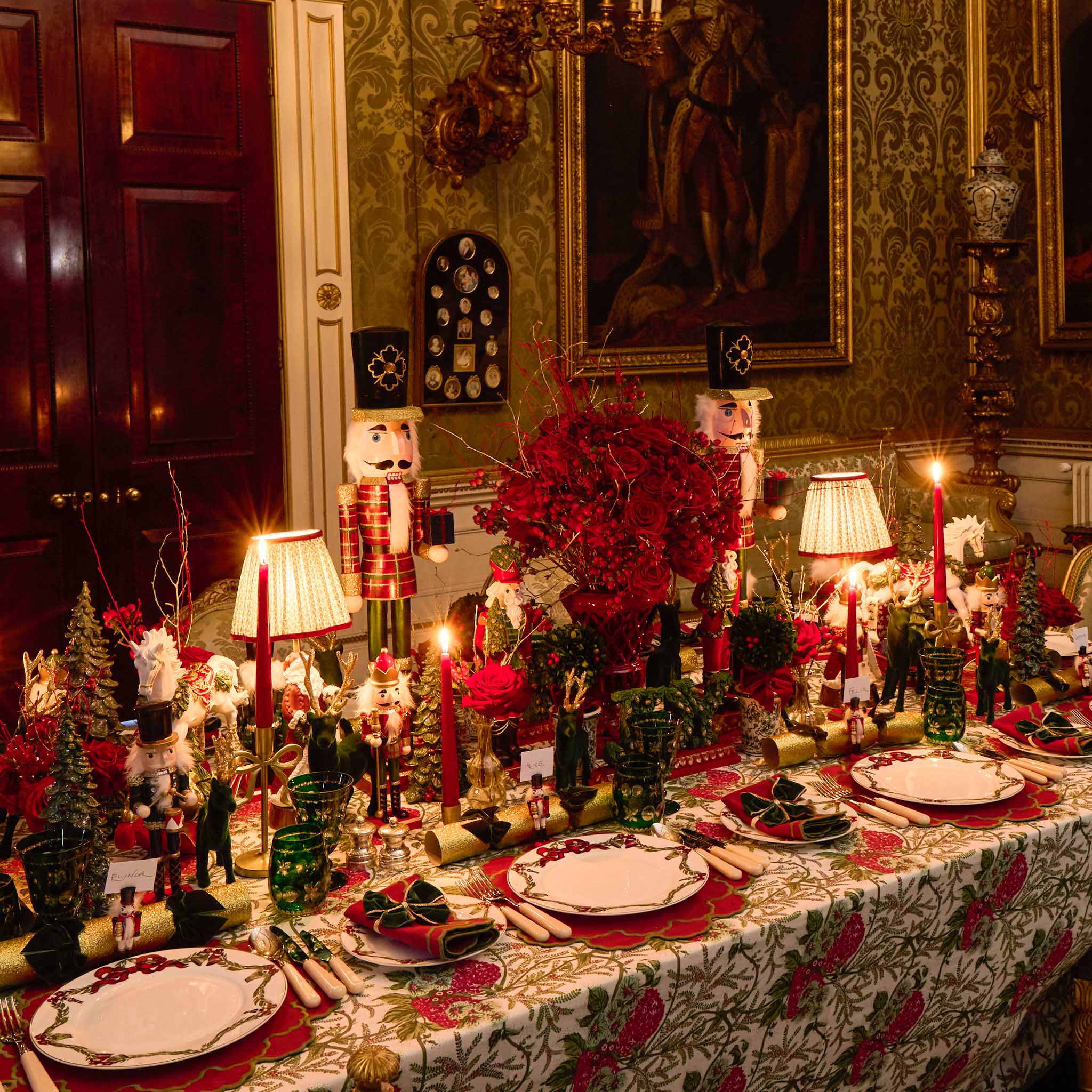 Christmas Garland Dinner & Starter Plates (Set of 8) - Image 6
