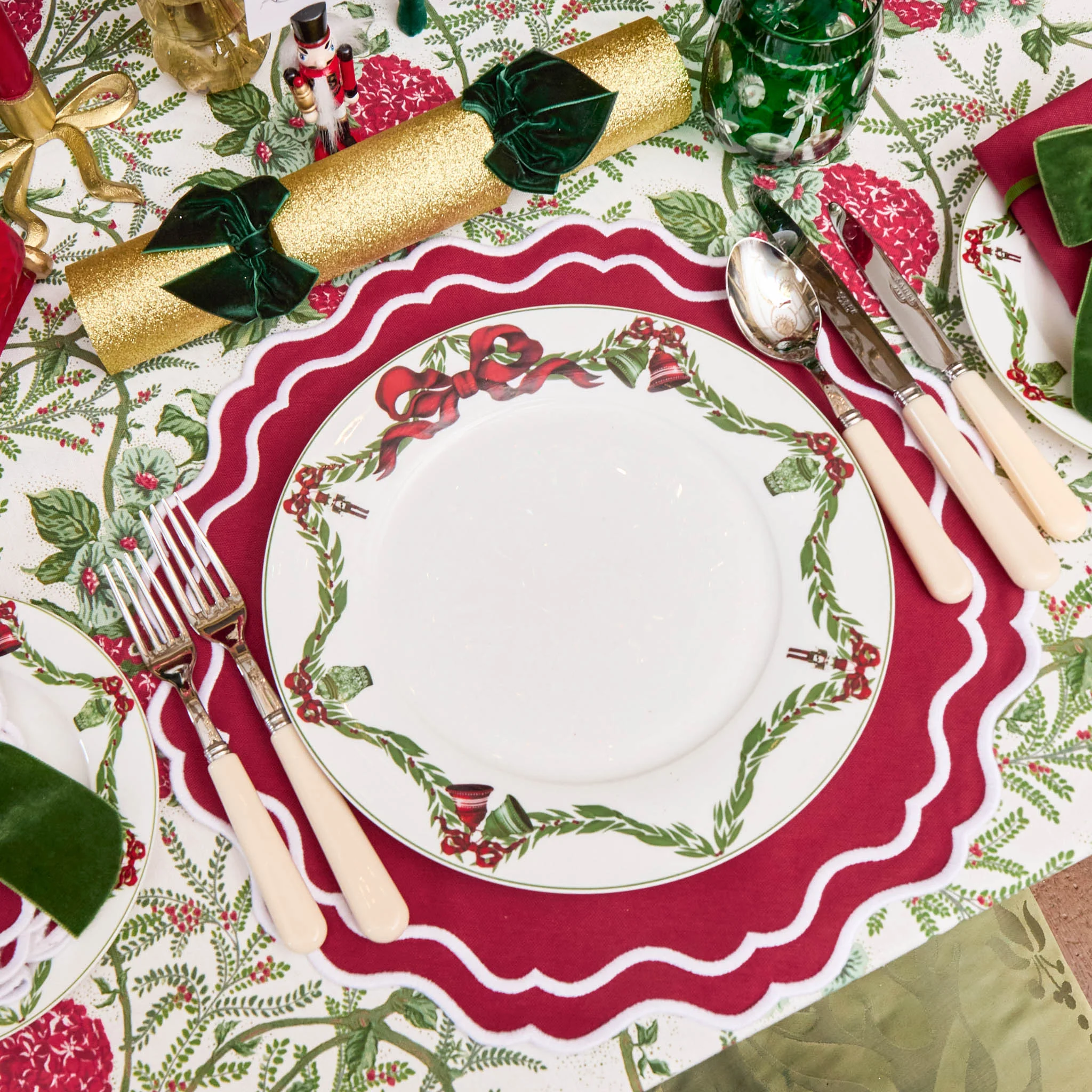 Christmas Garland Dinner Plate (Set of 4) - Image 9