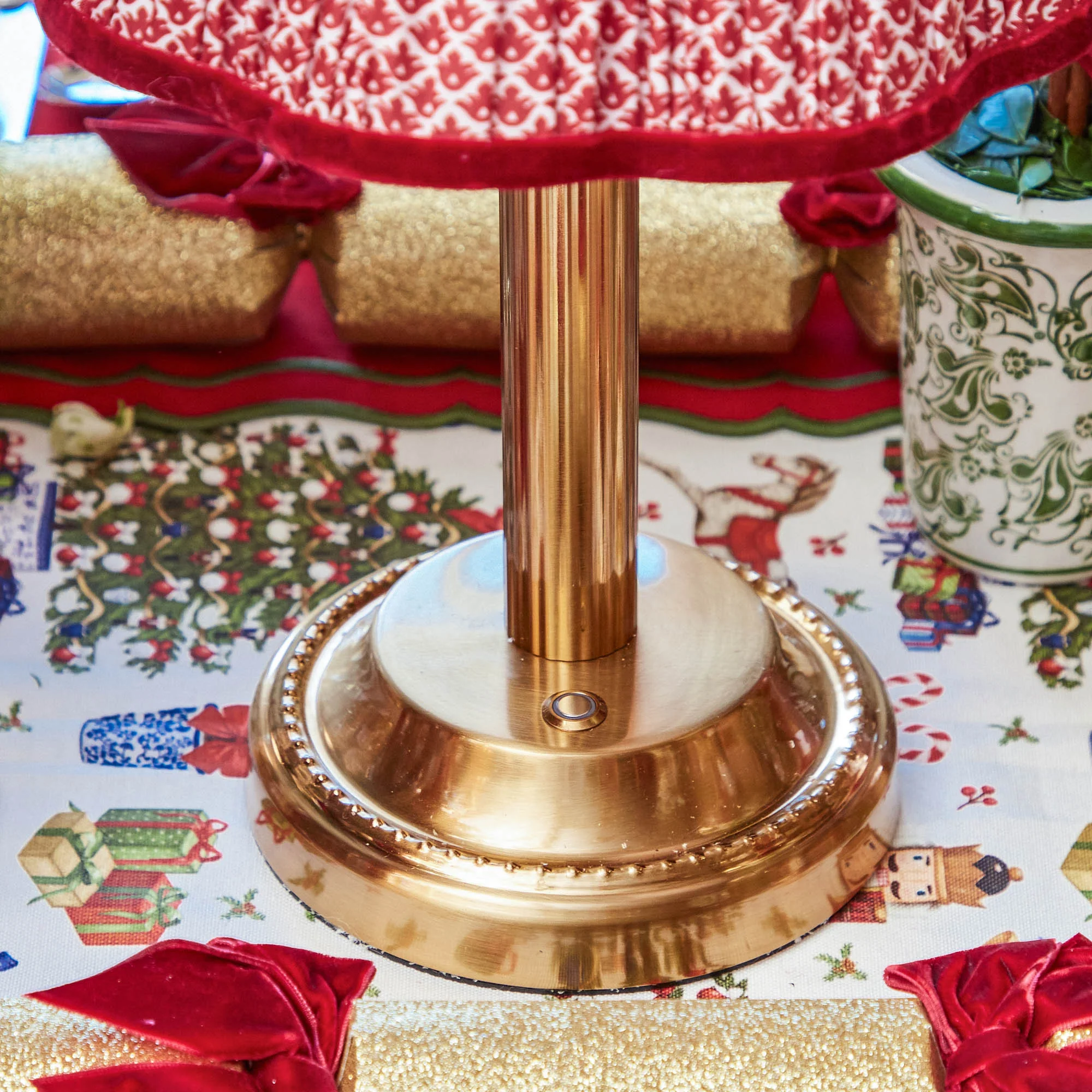Corinthian Rechargeable Lamp - Image 13