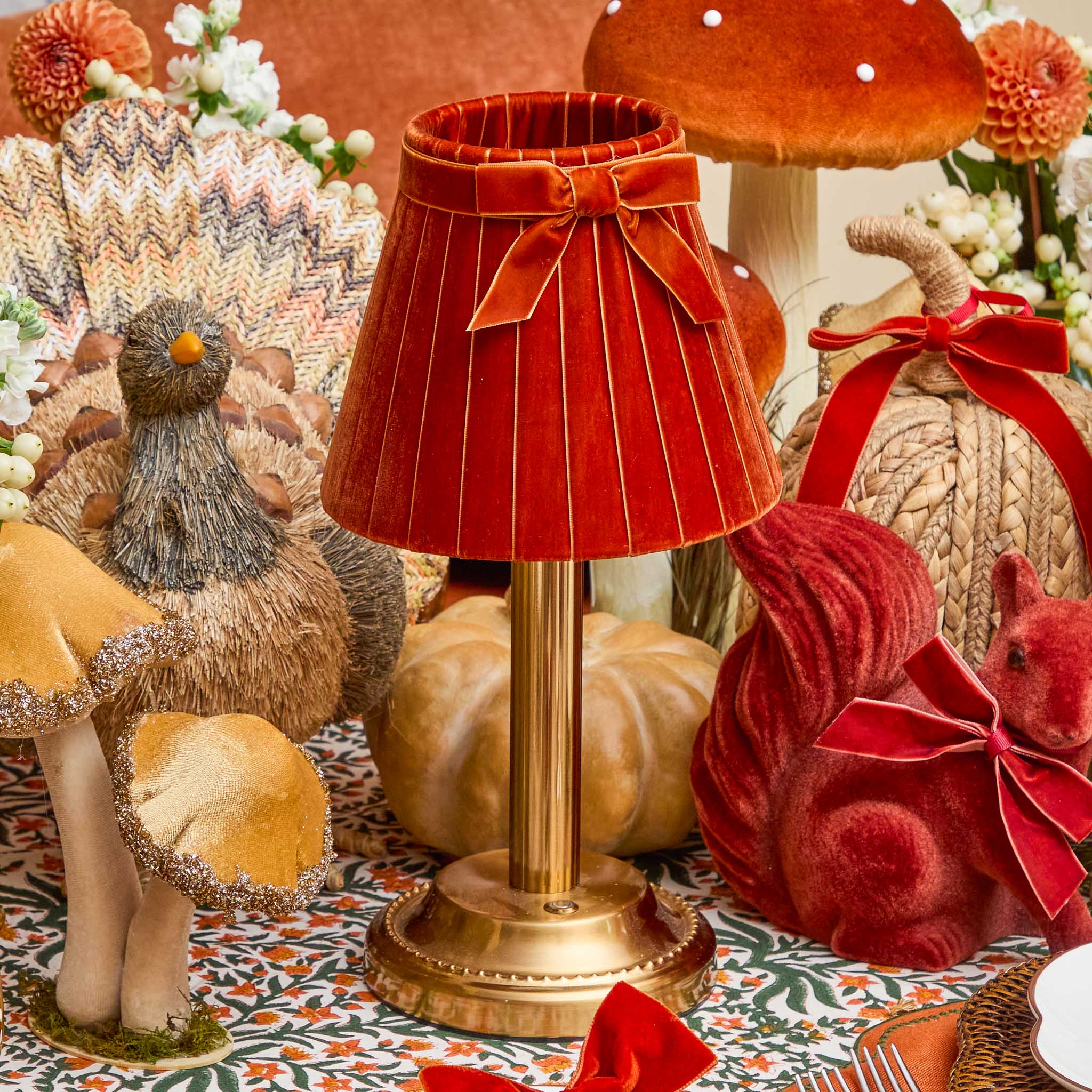 Corinthian Rechargeable Lamp - Image 6