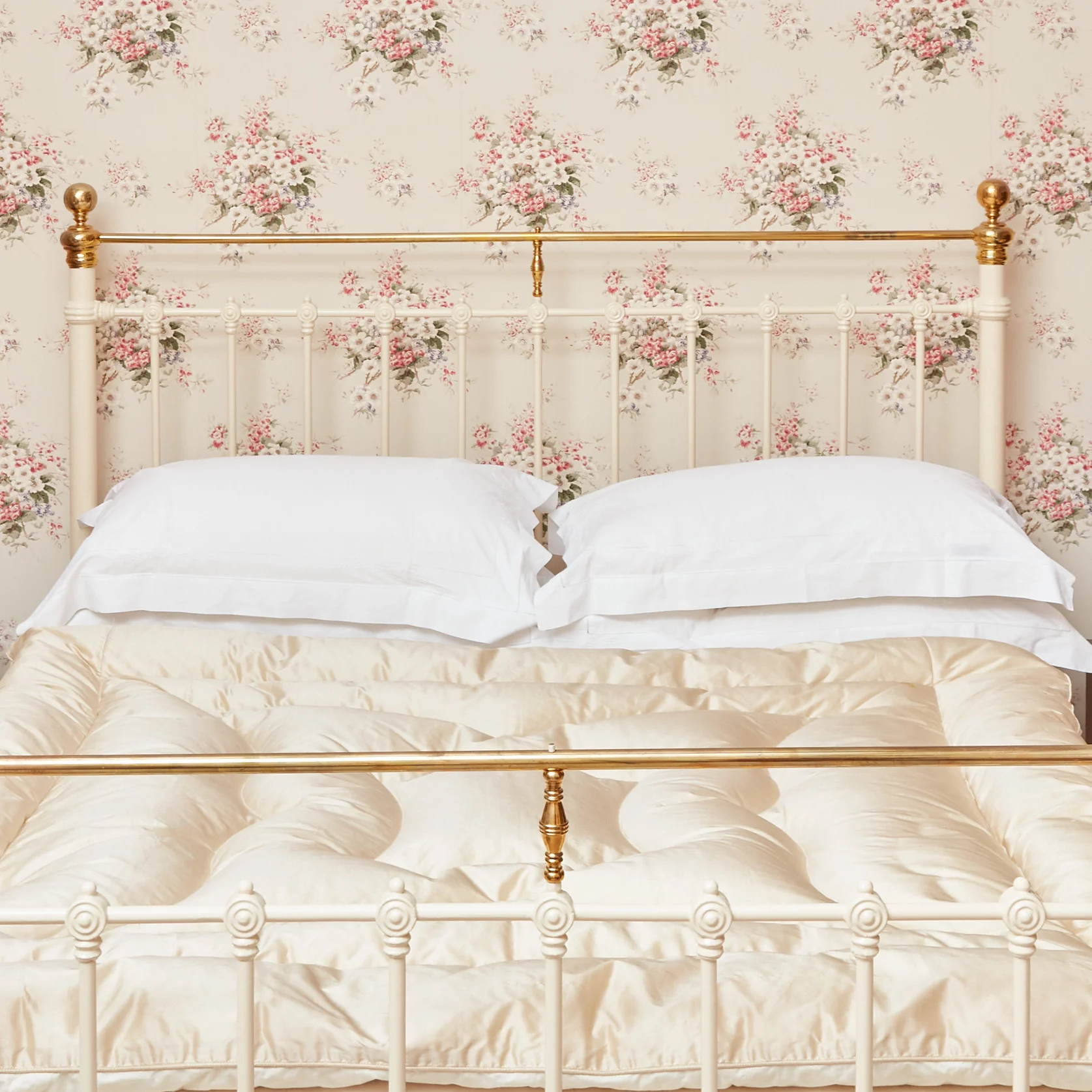 Cream Silk Eiderdown - Image 8