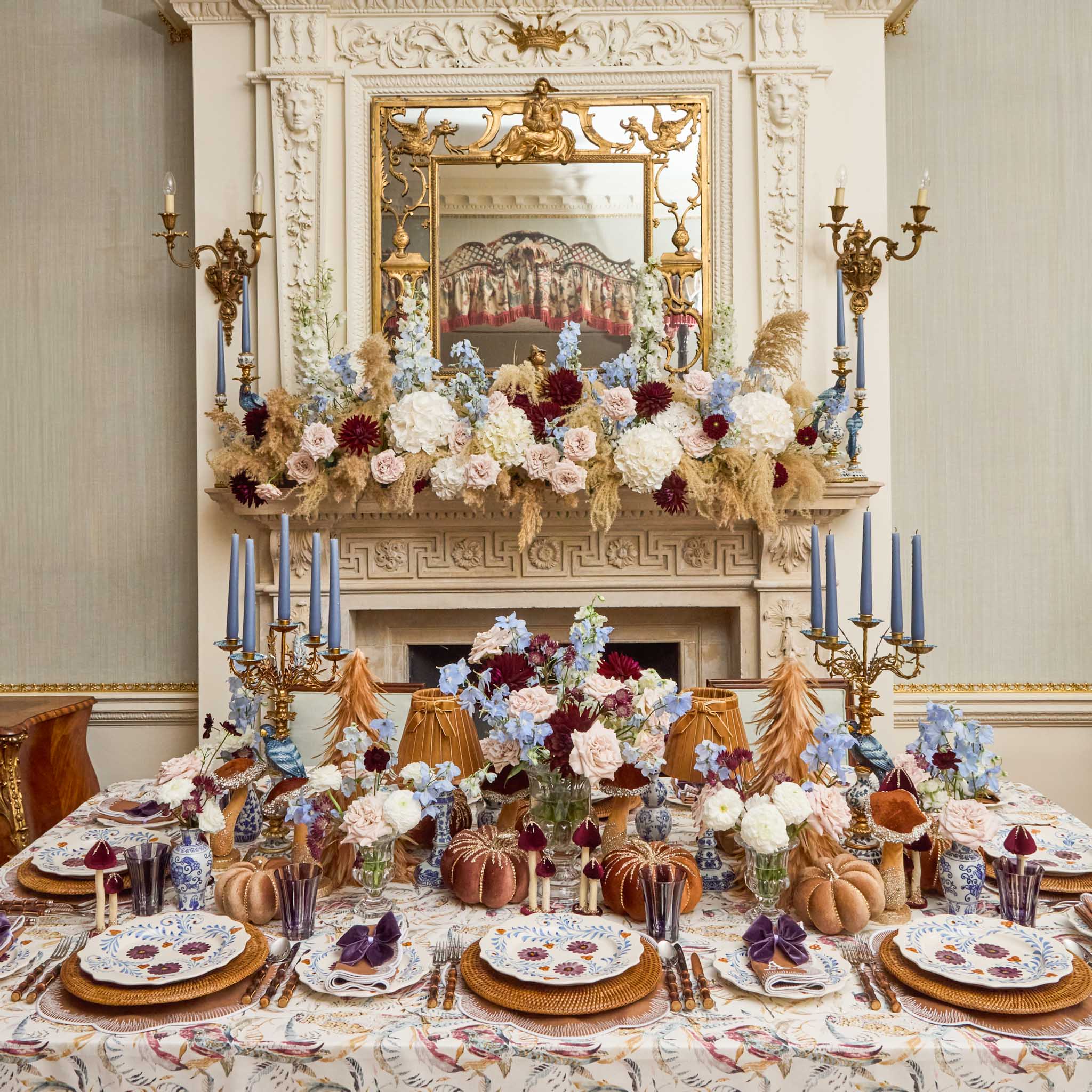 Damson Flowers Dinner Plate - Image 6