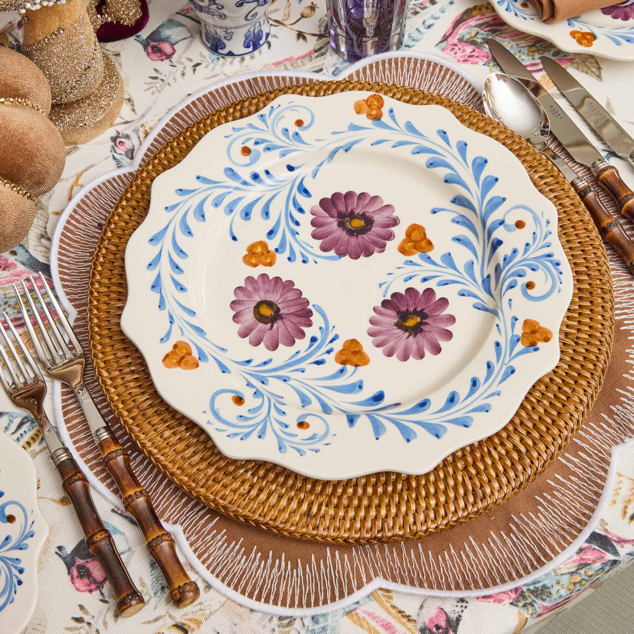 Damson Flowers Dinner Plate - Image 8