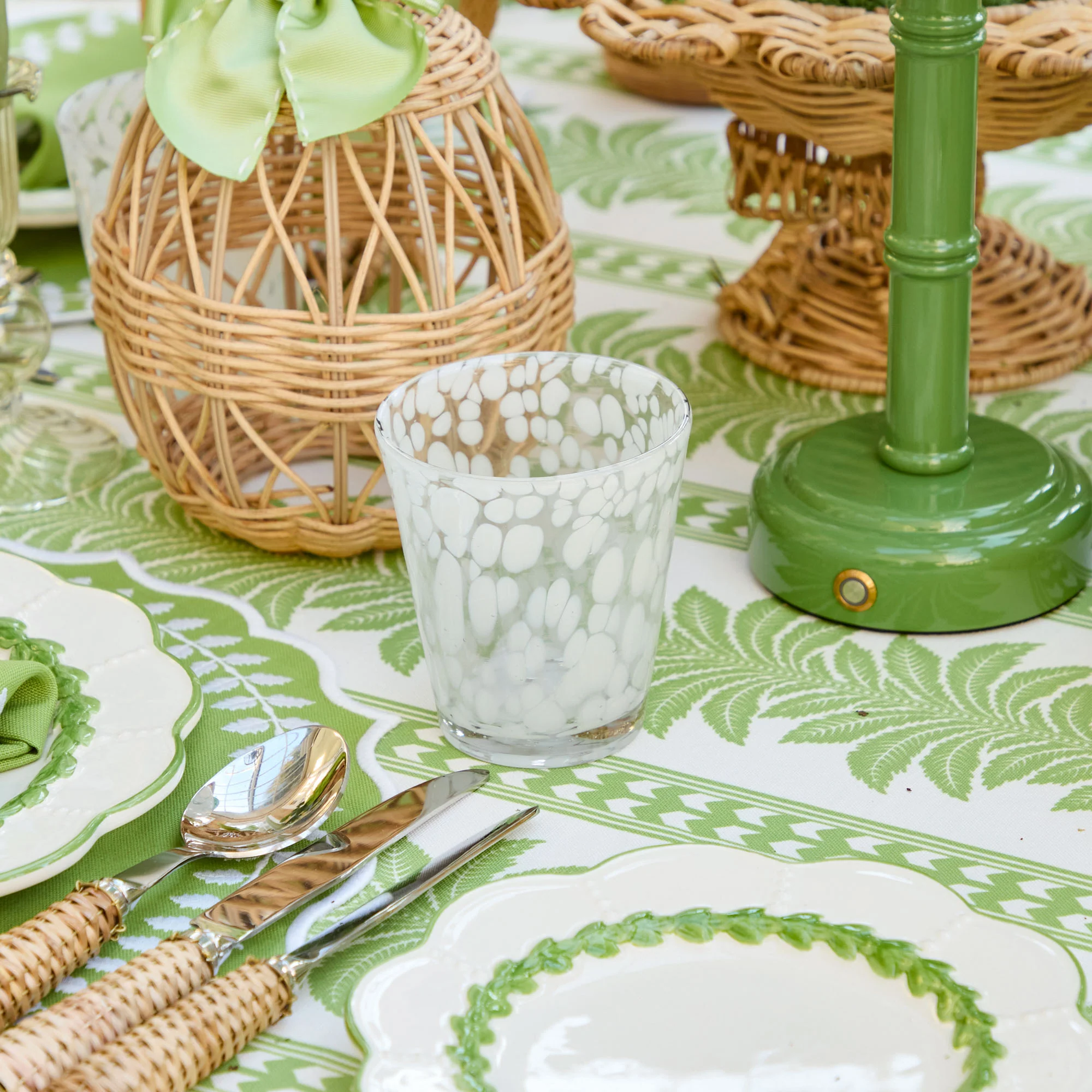 Dappled White Glasses & Jug Set - Image 15