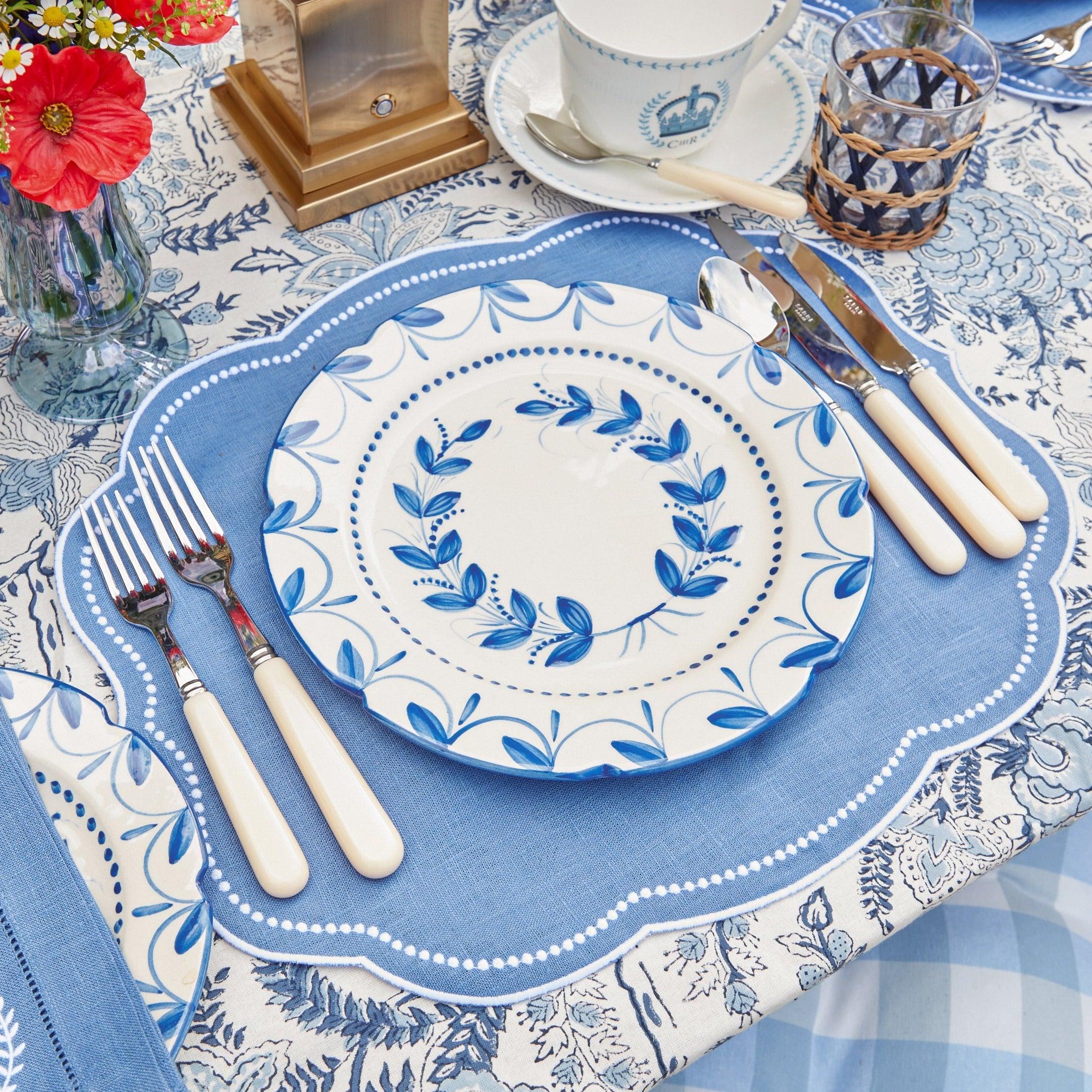 Elizabeth Blue Garland Dinner Plate - Image 13