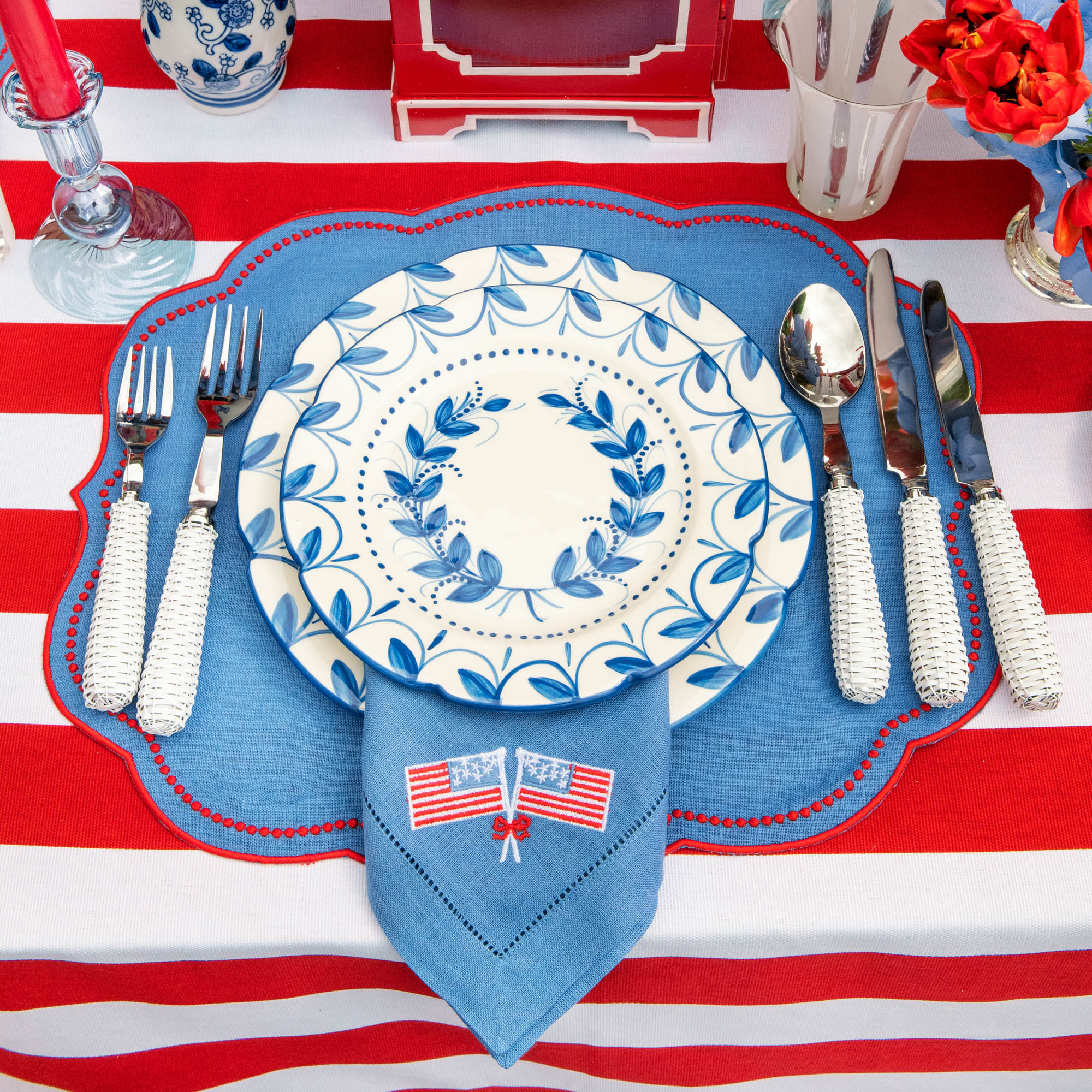 Elizabeth Blue Garland Dinner Plates (Set of 4) - Image 9
