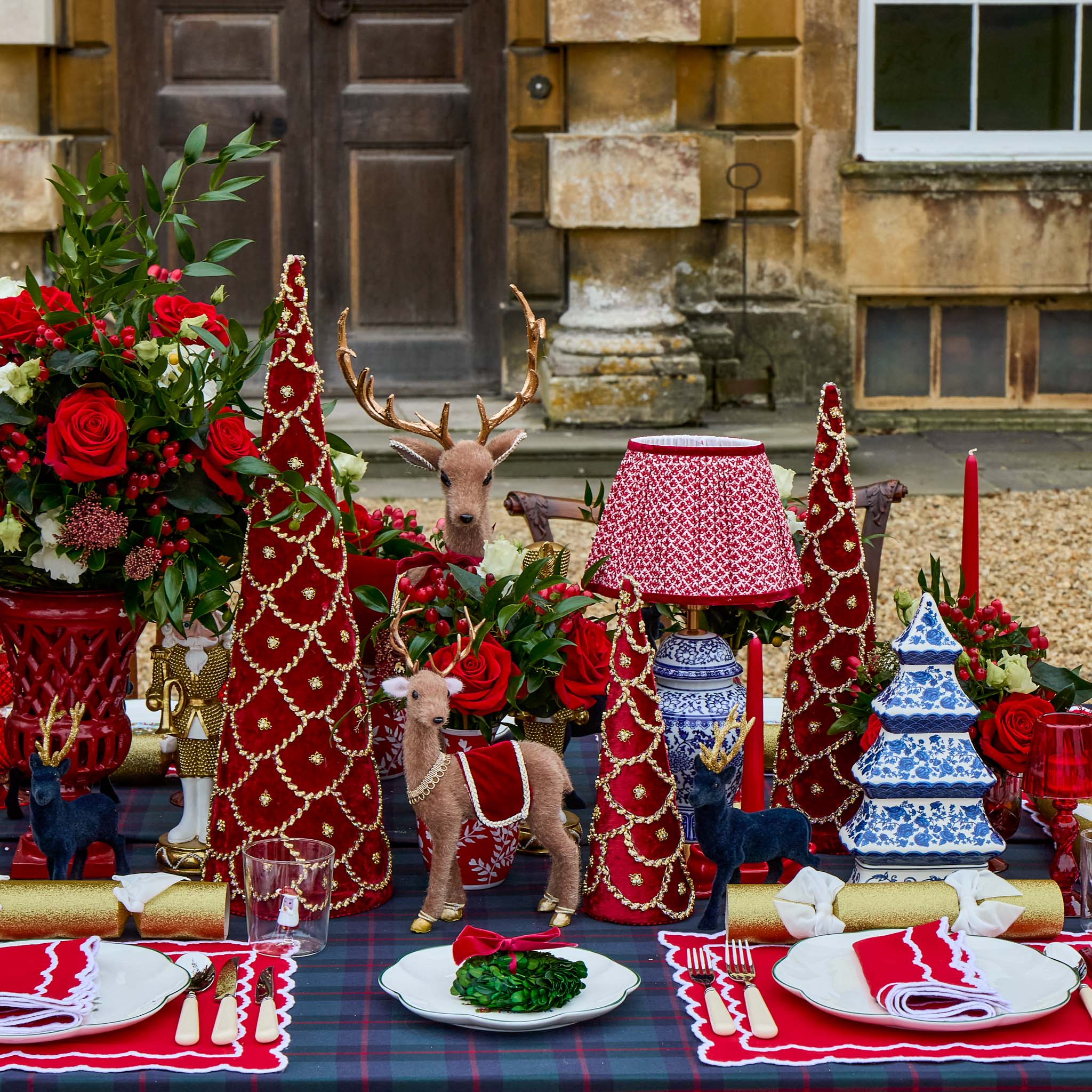 Elizabeth Red Napkins (Set of 4) - Image 3