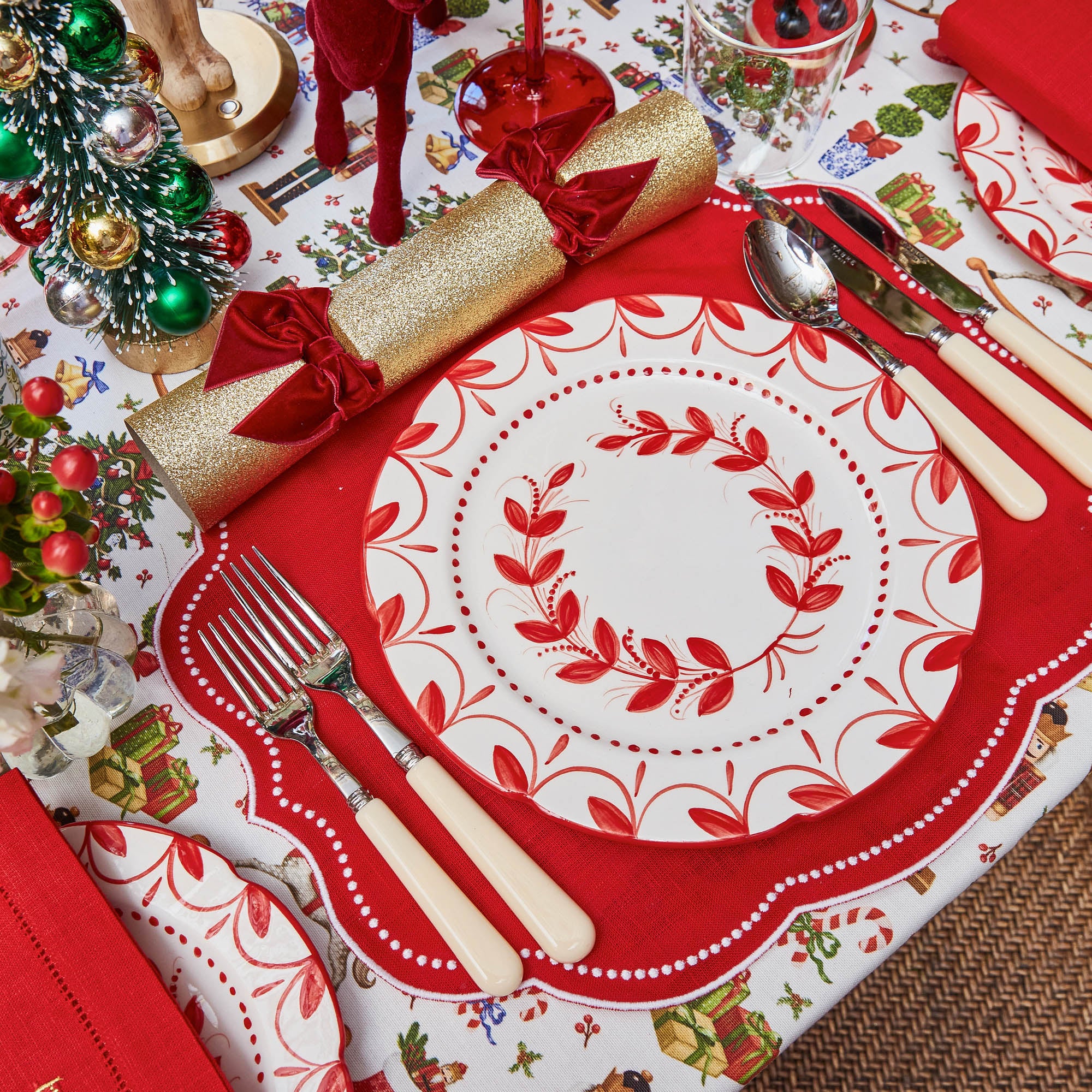 Christmas Wreath Glasses (Set of 4) - Image 8
