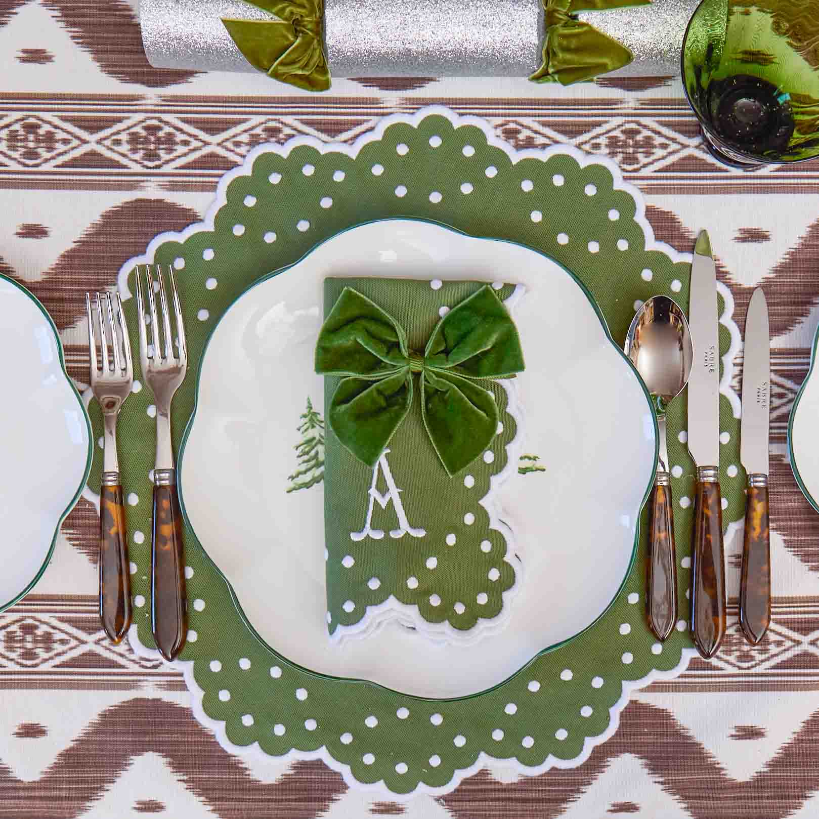 Forest Green Velvet Napkin Bows (Set of 4) - Image 2