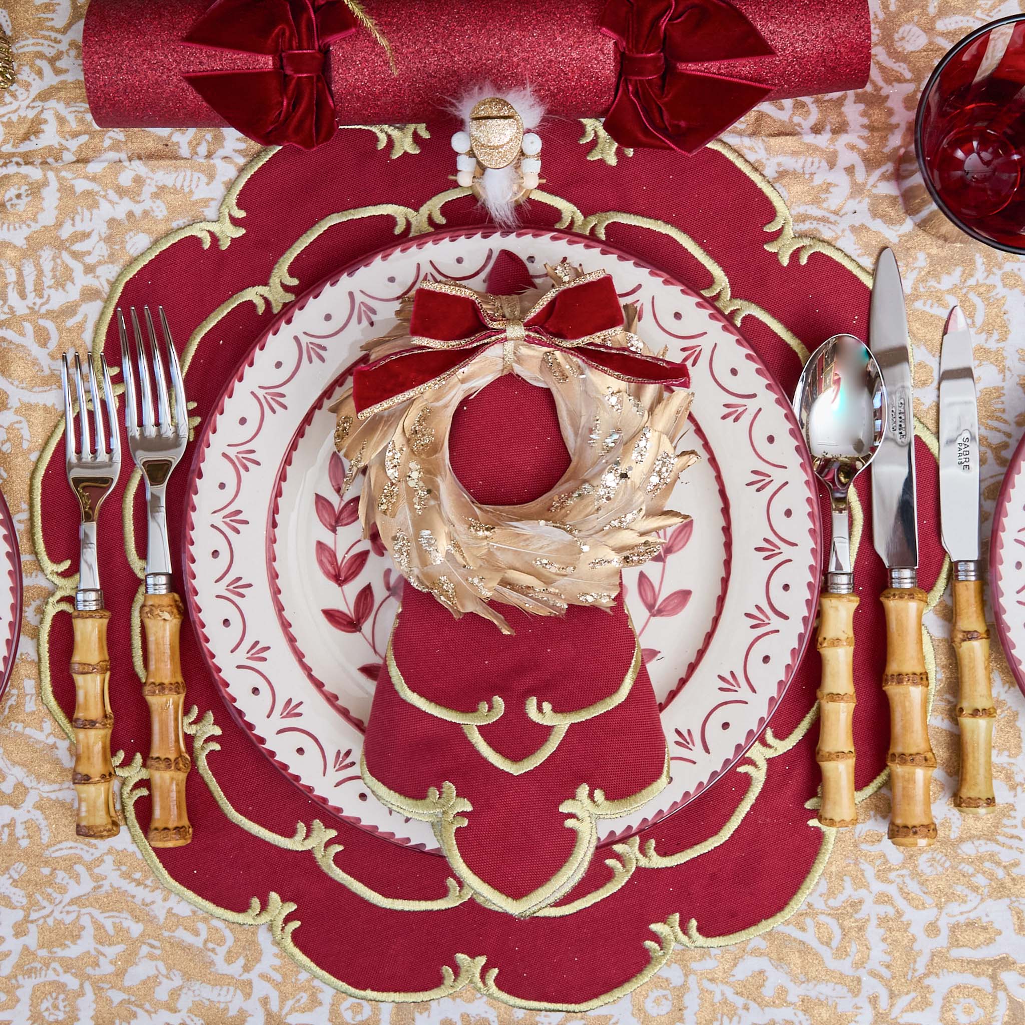 Gold Feather Wreath (Set of 4) - Image 2