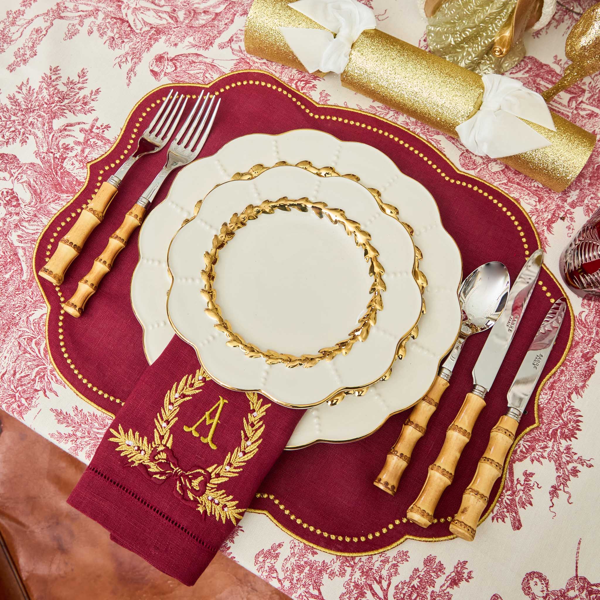 Gold Laurel Starter Plates (Set of 4) - Image 3