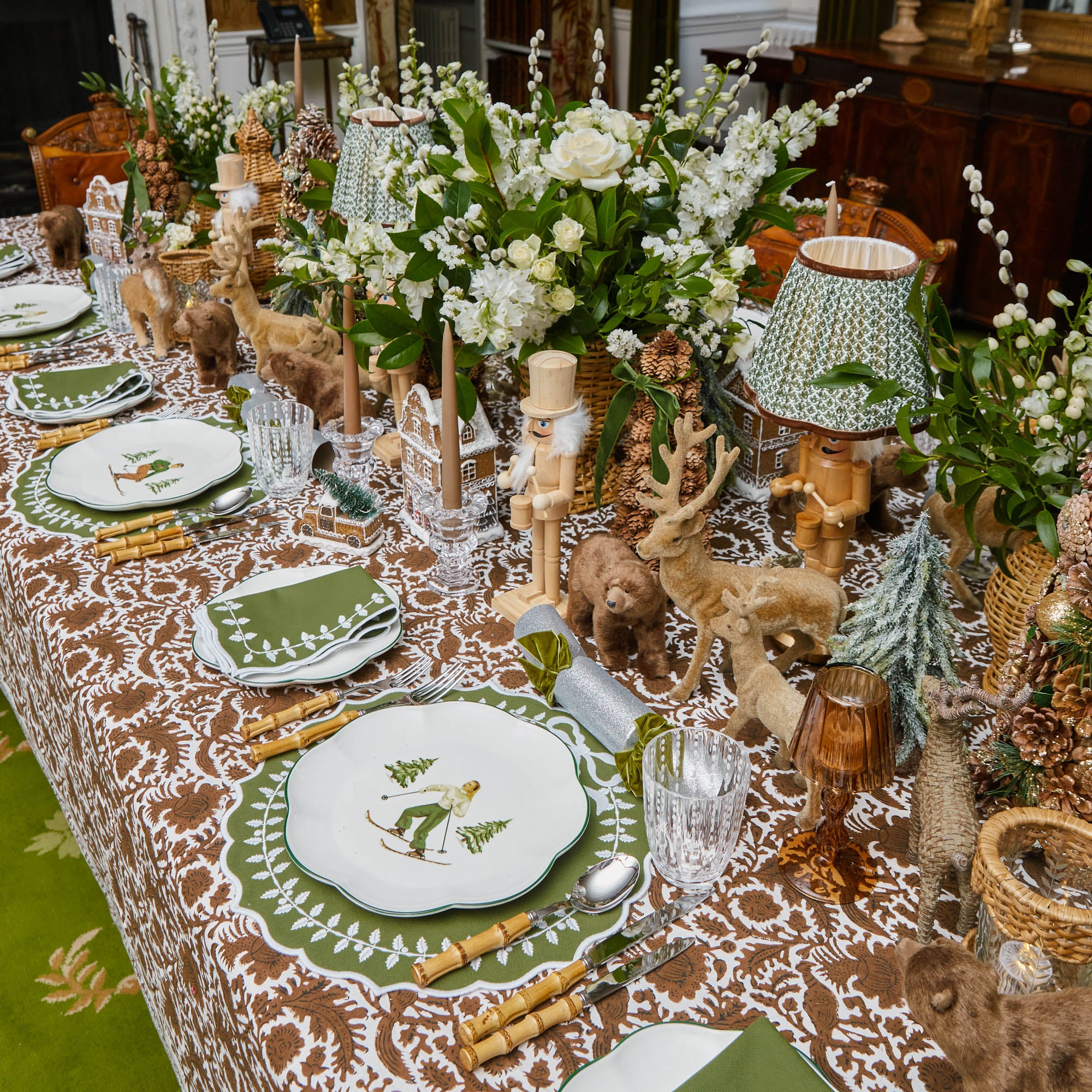 Green Bow Laurel Placemats & Napkins (Set of 4) - Image 3