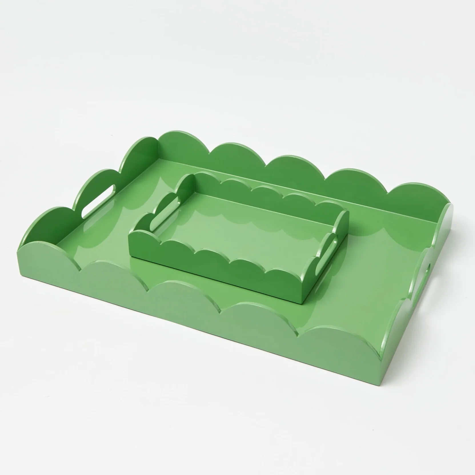 Green Scalloped Lacquer Tray - Image 8