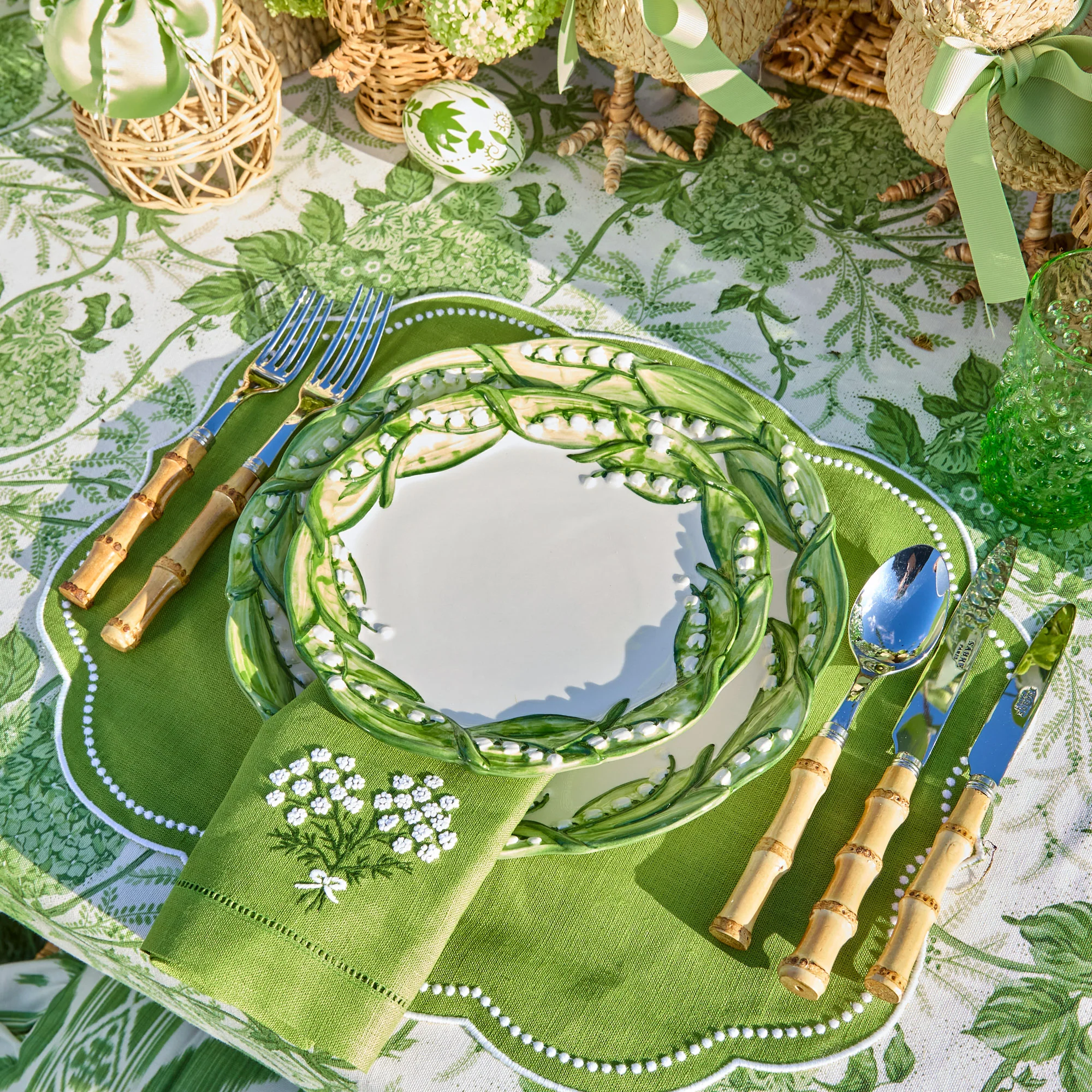 Green Lady Isabella's Garden Tablecloth - Image 4