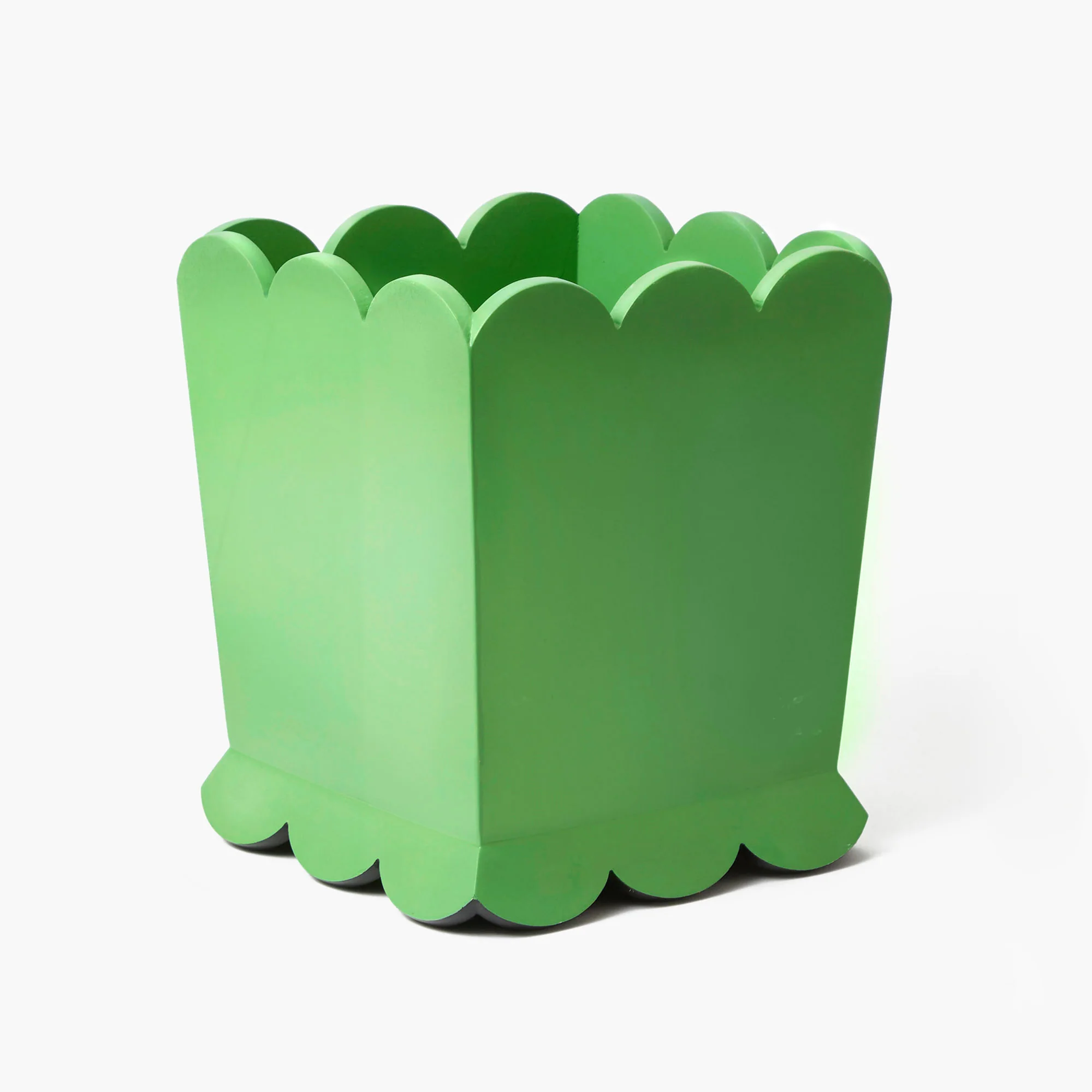 Green Scalloped Lacquer Waste Paper Bin