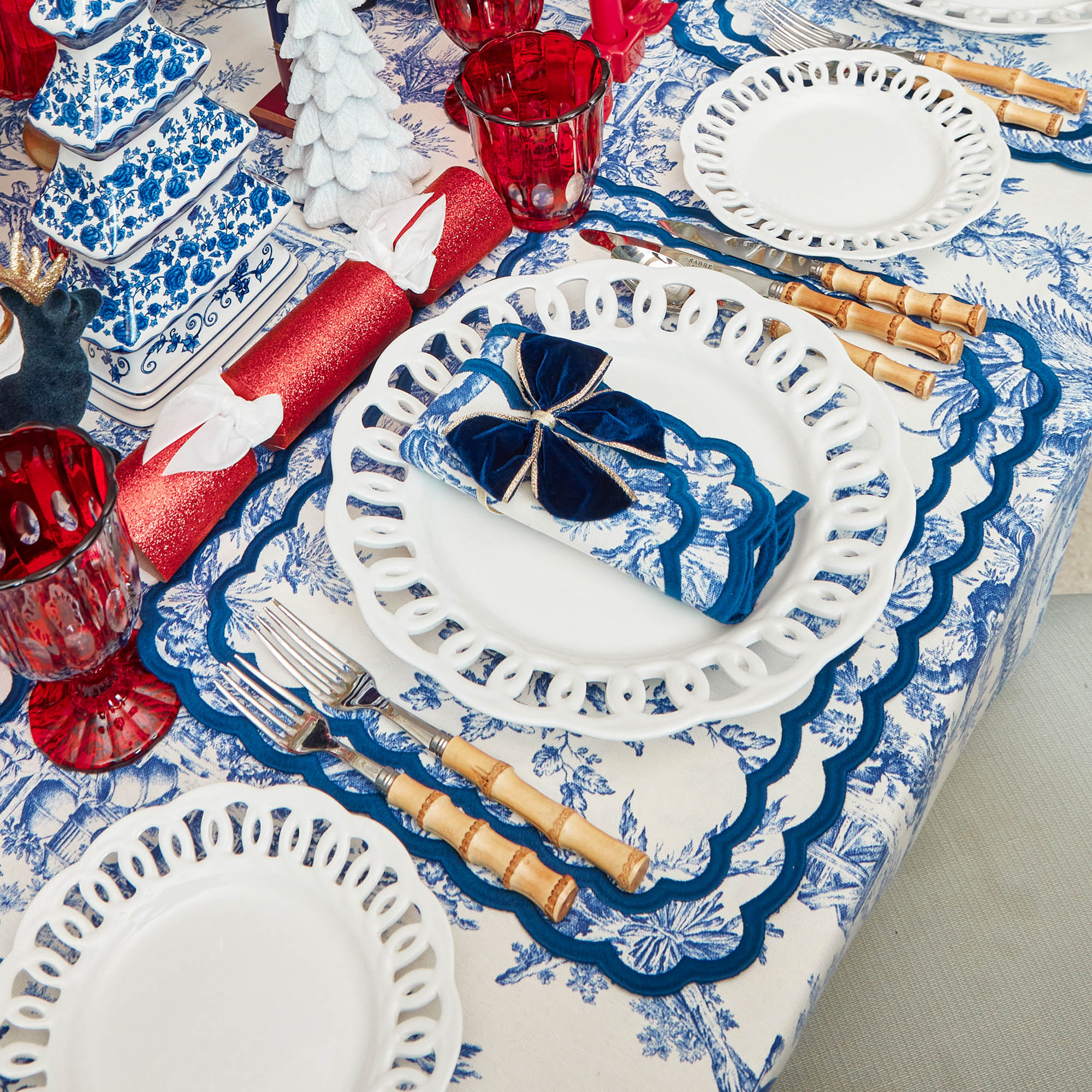 Isla Blue Toile Tablecloth - Image 7