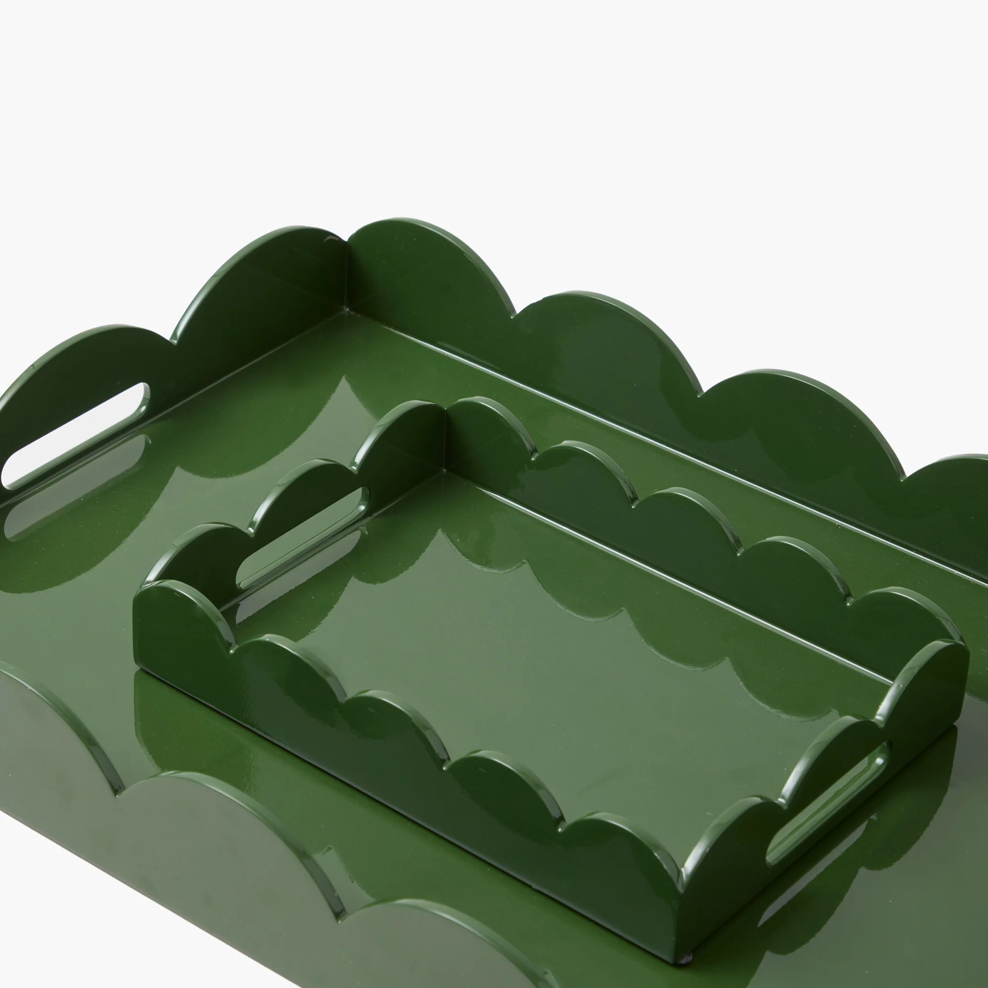 Large Olive Scalloped Lacquer Tray - Image 3