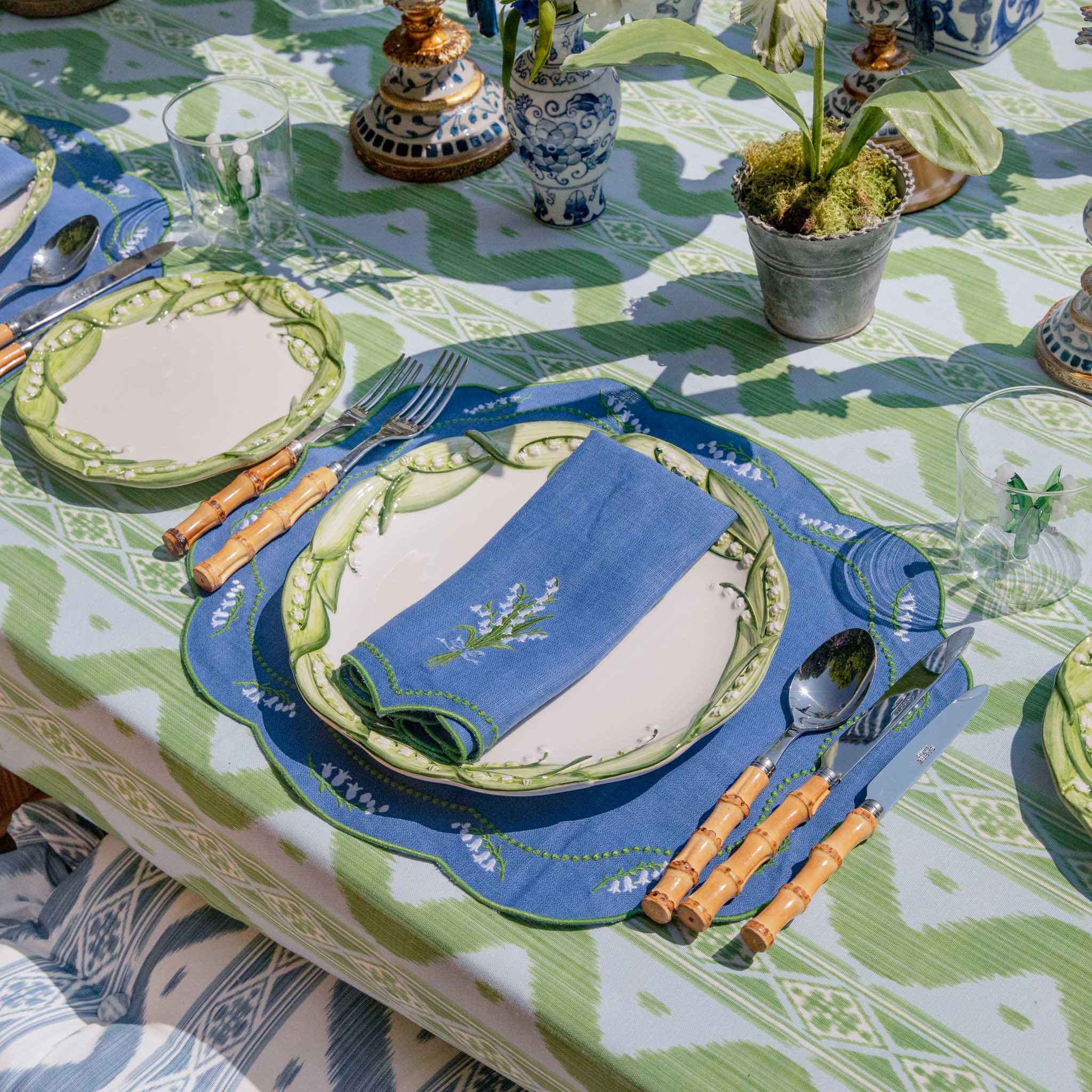 Lily of the Valley Dinner & Starter Plates (Set of 4) - Image 14