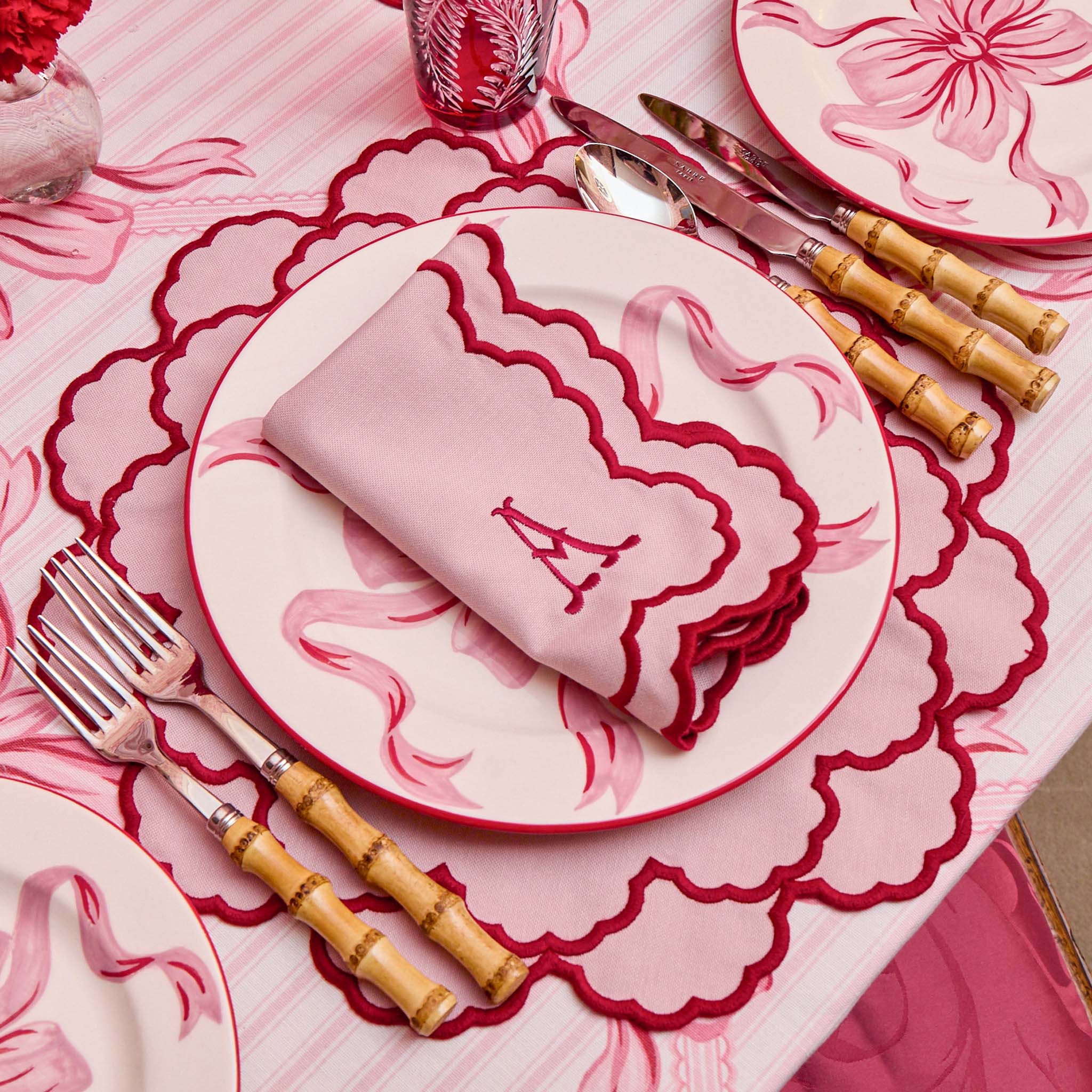 Lily Pink & Red Napkins (Set of 4) - Image 2