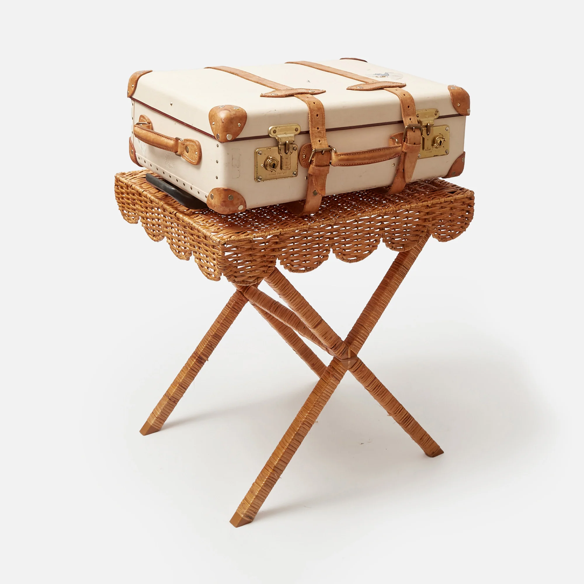 Lucca Rattan Luggage Rack - Image 5