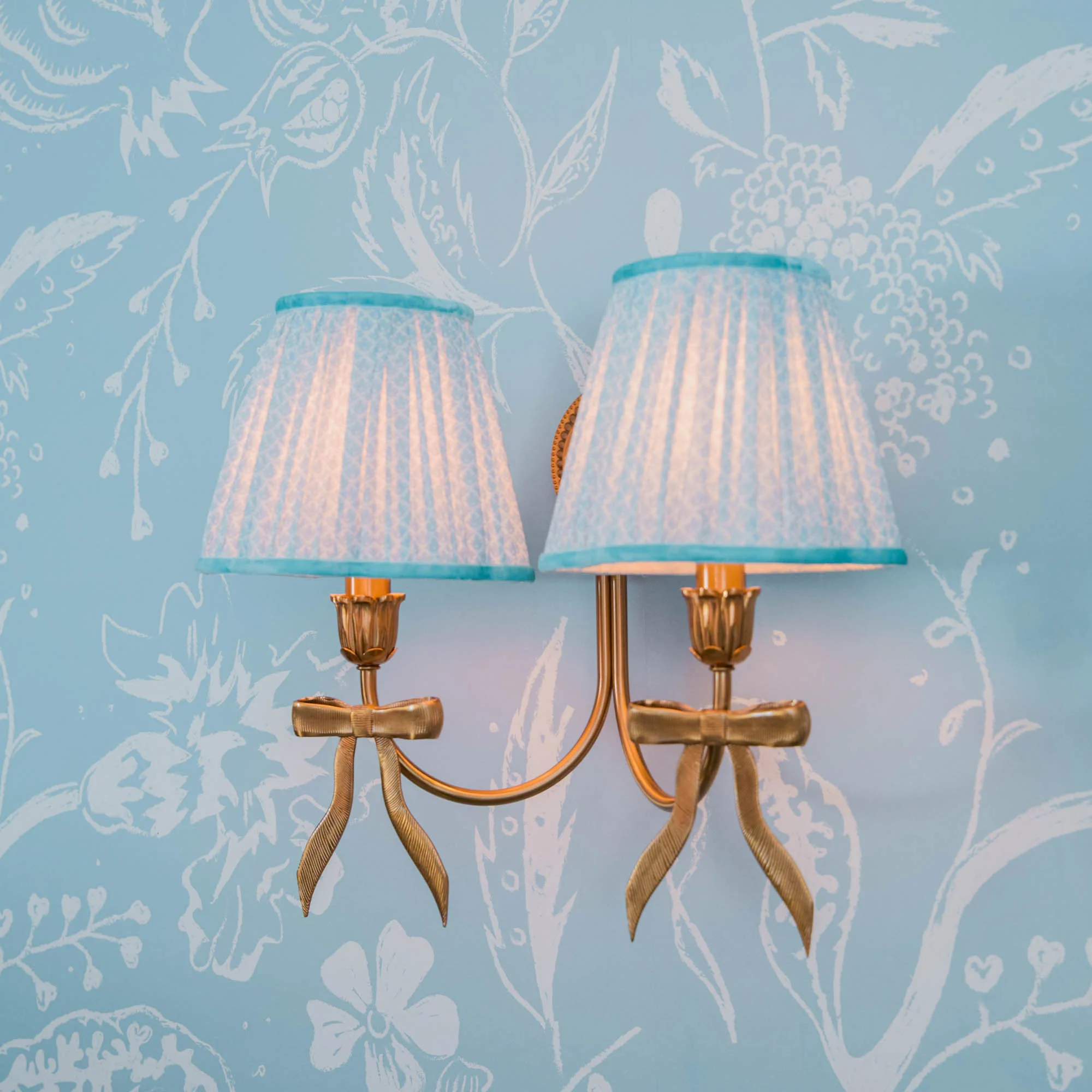 Marilyn Bow Rechargeable Double Wall Light with Soft Blue Lotus Shades (18cm) - Image 3