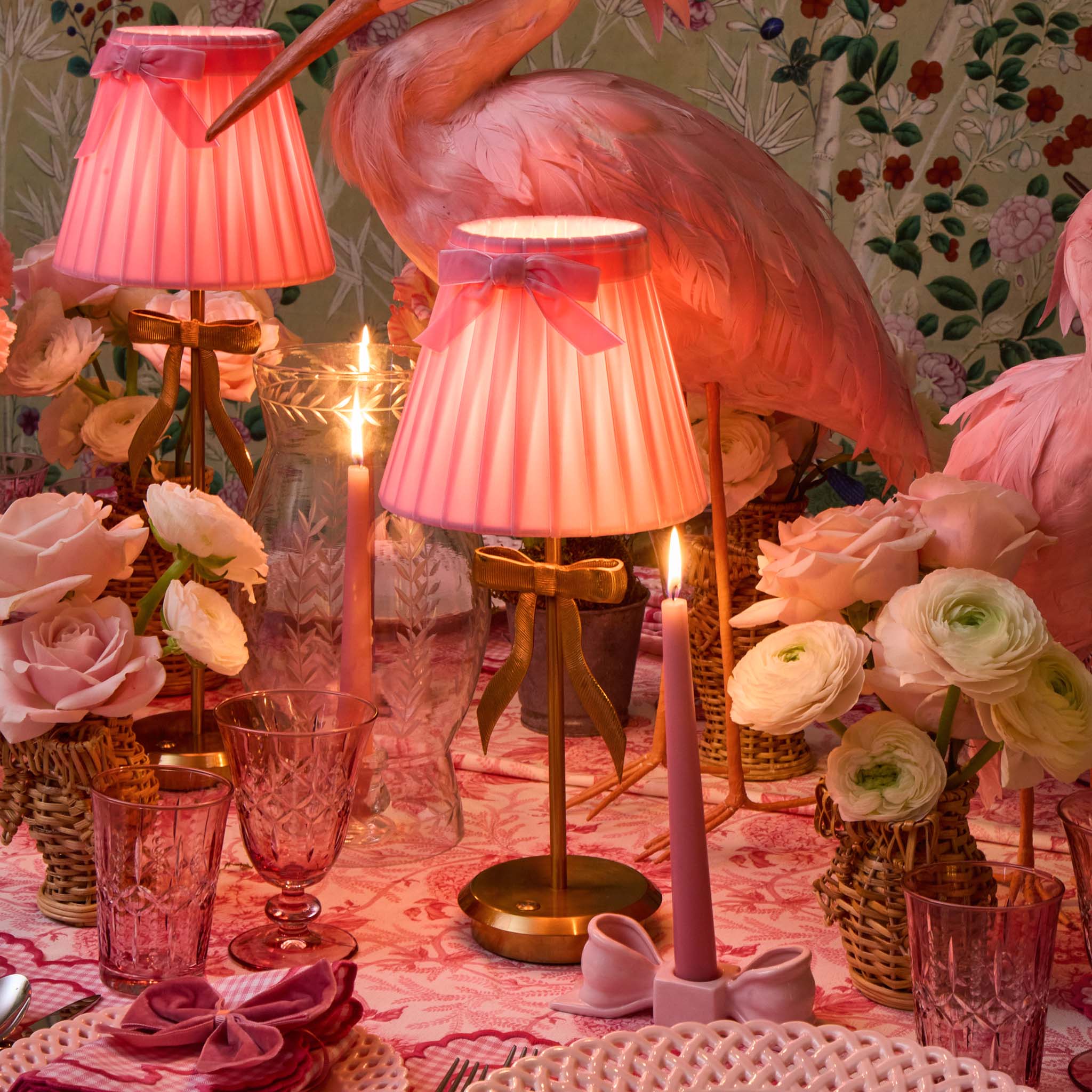 Marilyn Bow Rechargeable Lamp - Image 5