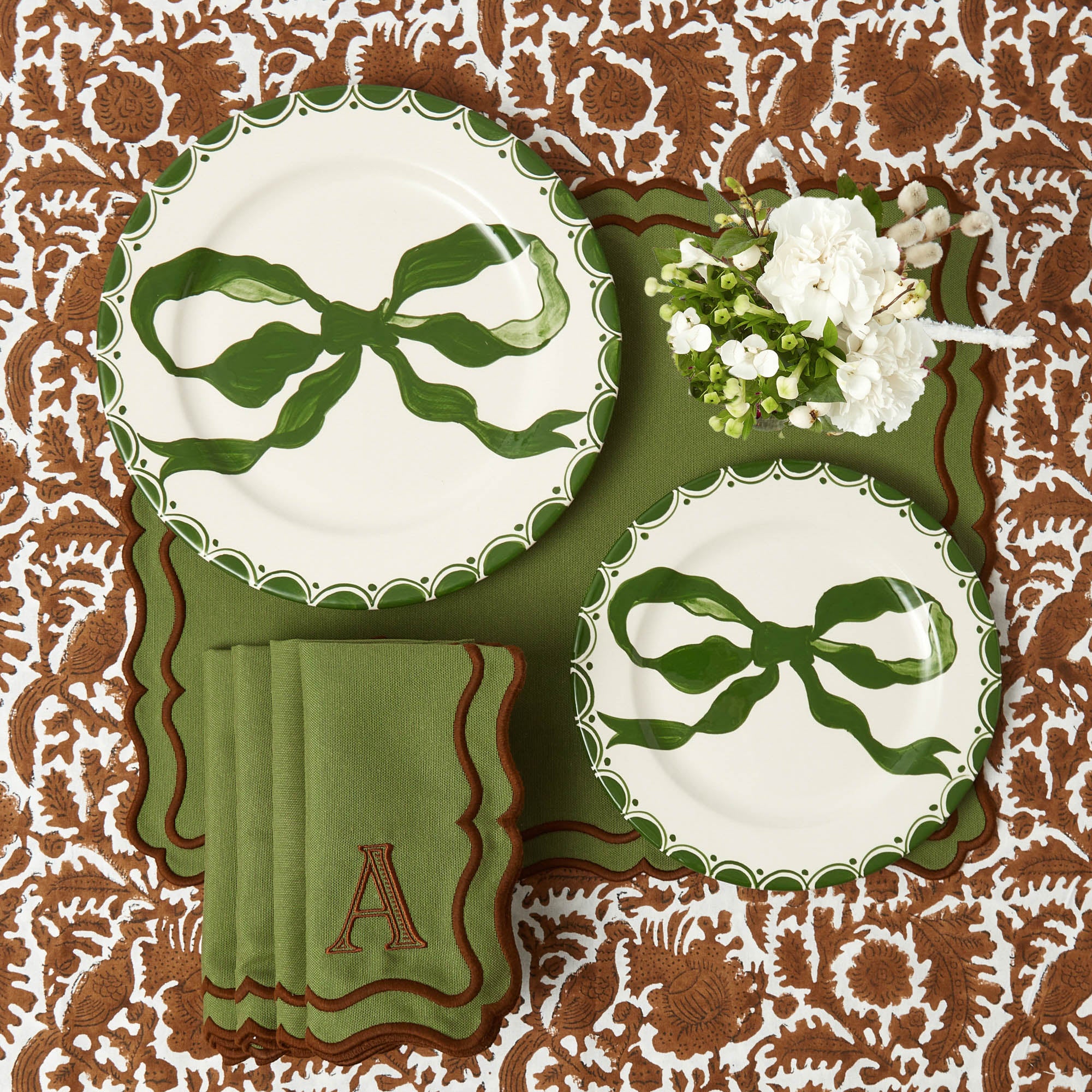 Marilyn Forest Green Bow Dinner Plate - Image 13