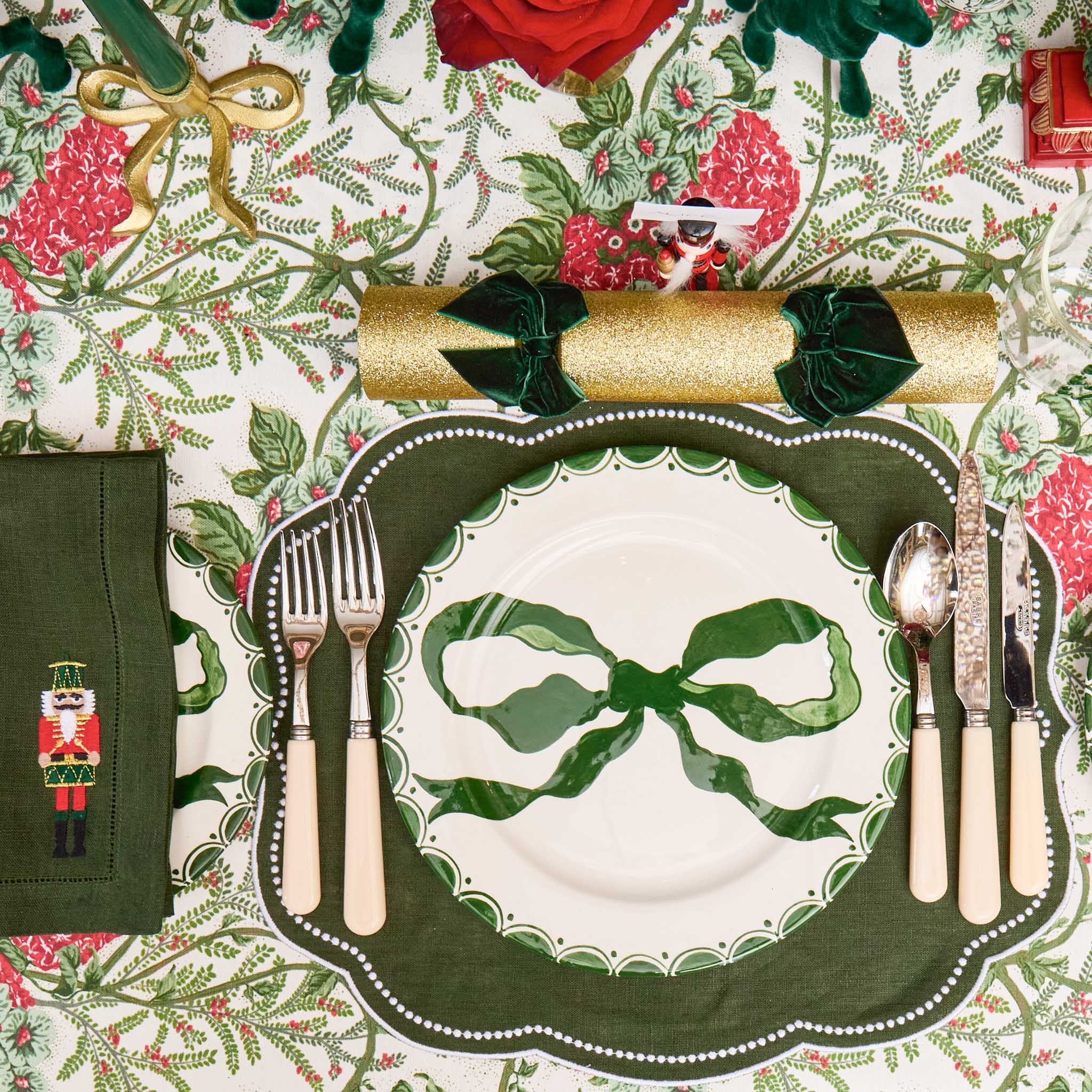Marilyn Forest Green Bow Starter Plates (Set of 4) - Image 7