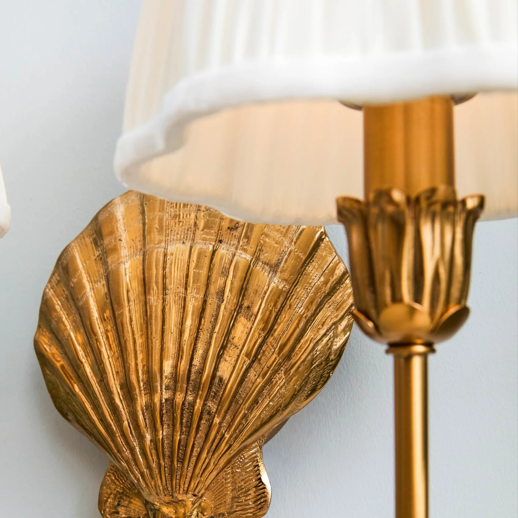 Marina Rechargeable Wall Light with Cream Shade (14cm) - Image 5