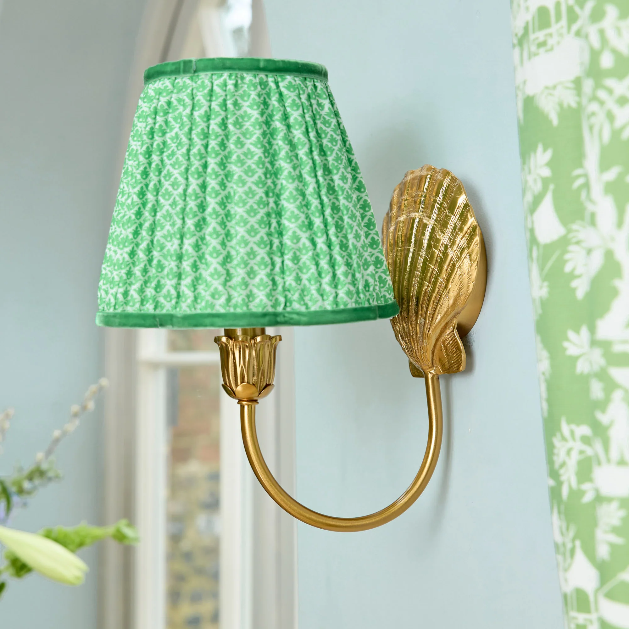 Marina Rechargeable Wall Light - Image 4