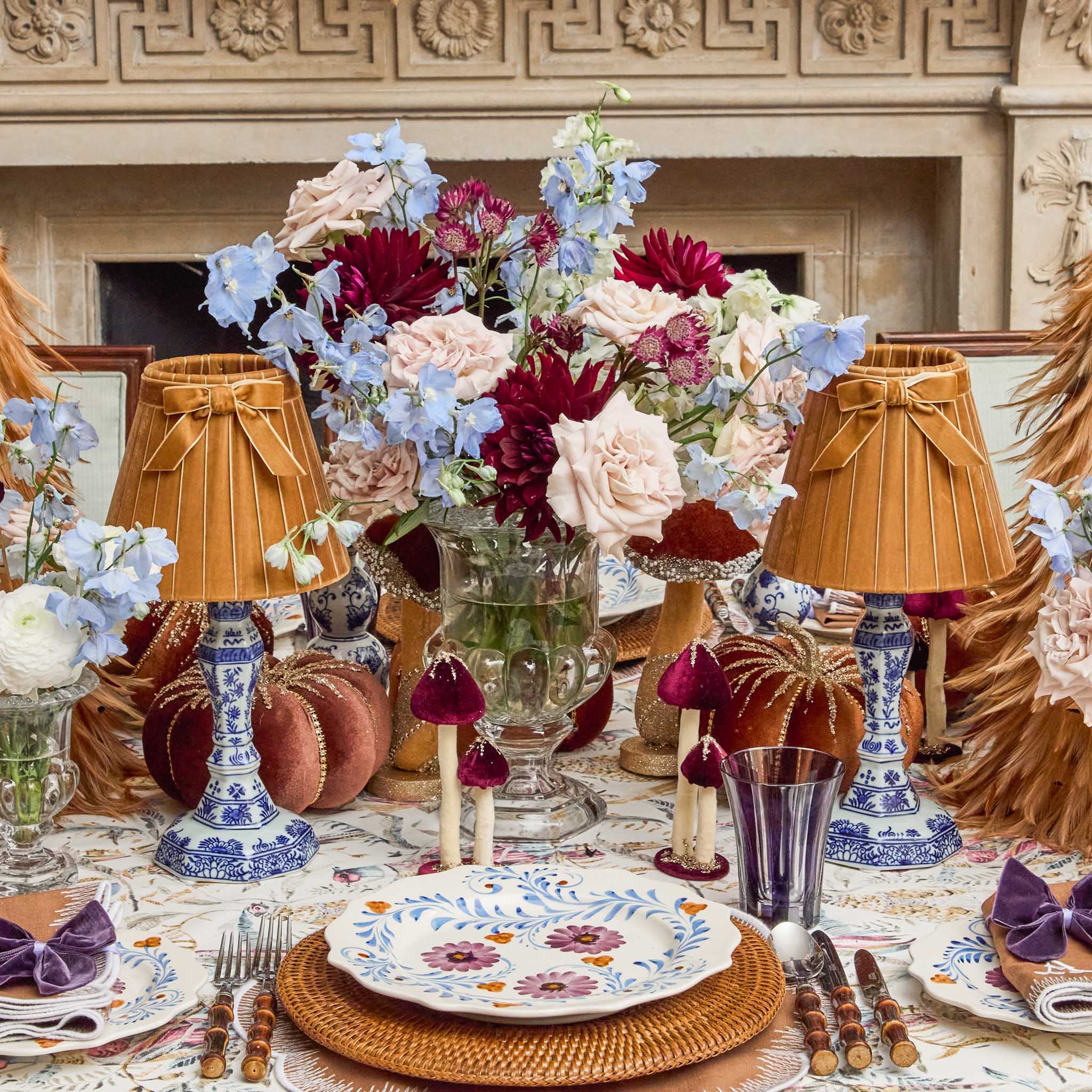 Damson Flowers Dinner Plate - Image 7