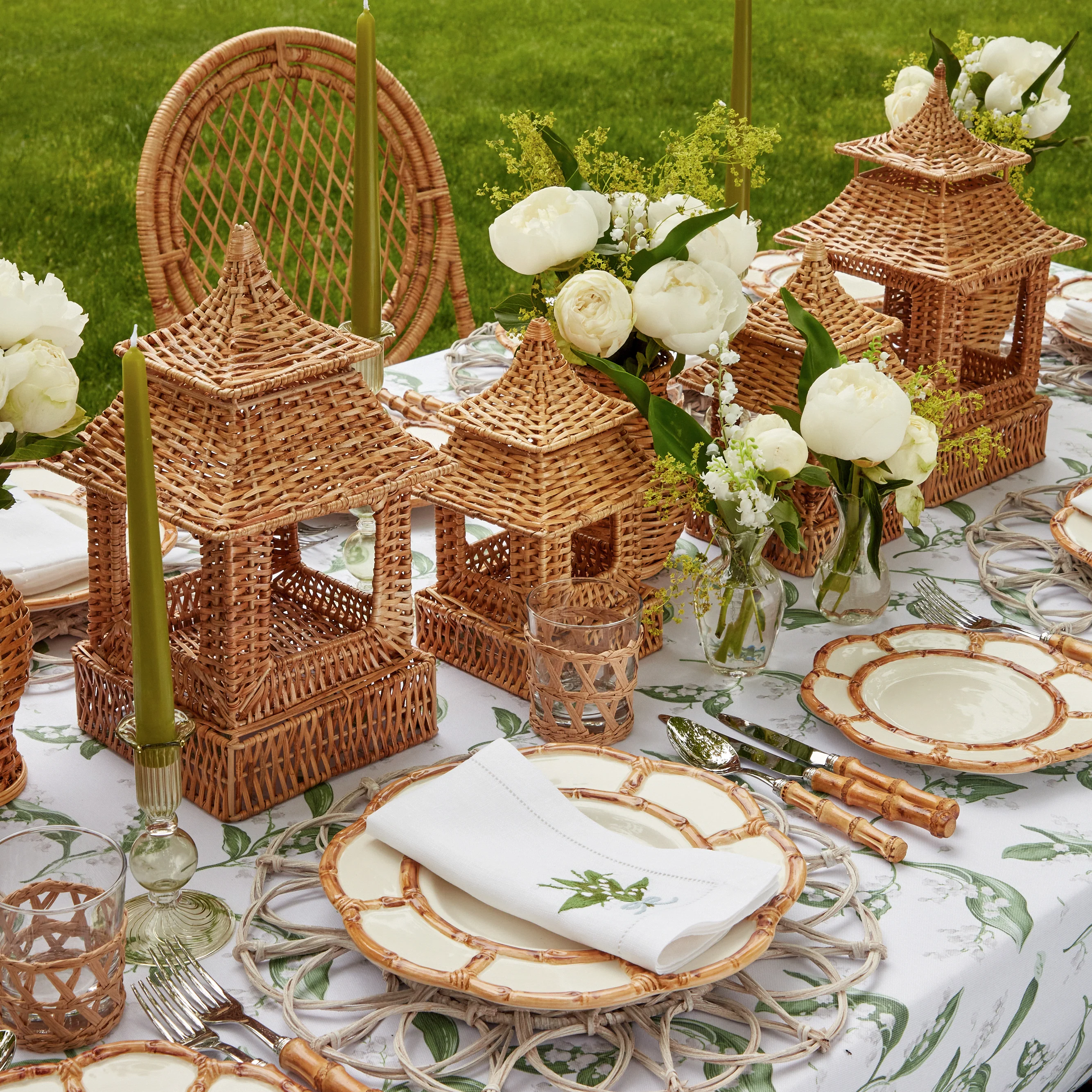 Natural Rattan Pagoda Lantern Set - Image 17
