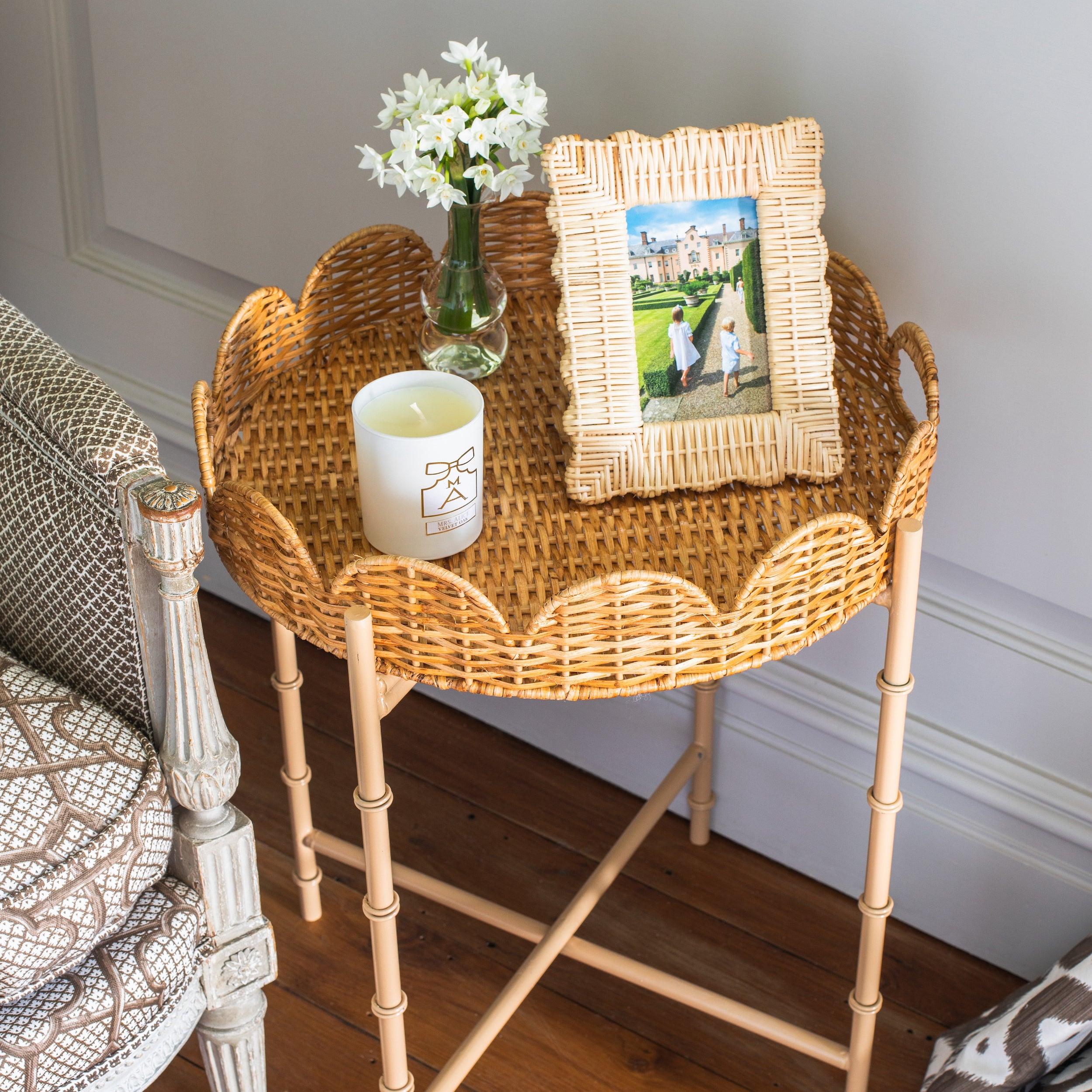 Round Scalloped Rattan Tray With Stand - Image 5